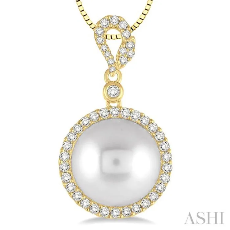 12 MM Cultured Pearl and 3/8 ctw Round Cut Diamond Pendant in 14K Yellow Gold with chain