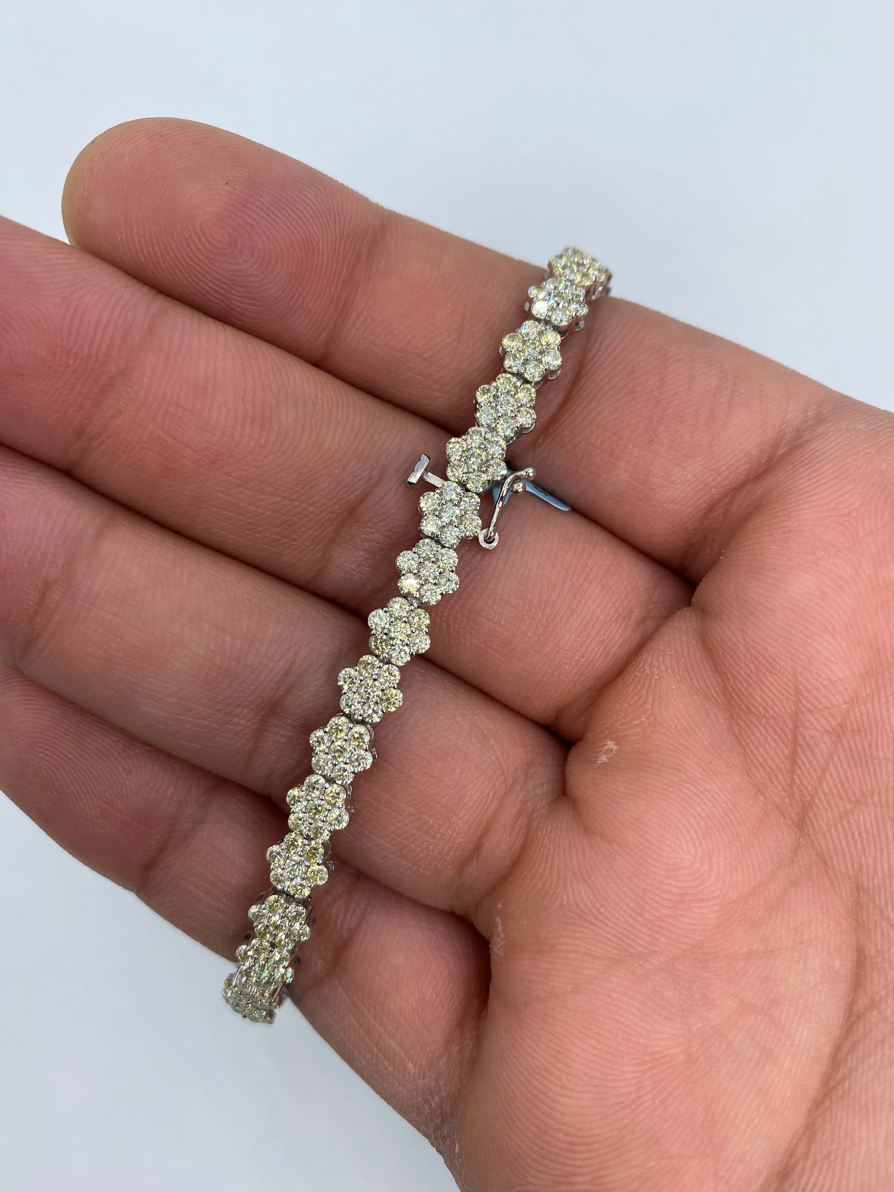 14K 5.5MM Flower Diamond Bracelet 8.5"