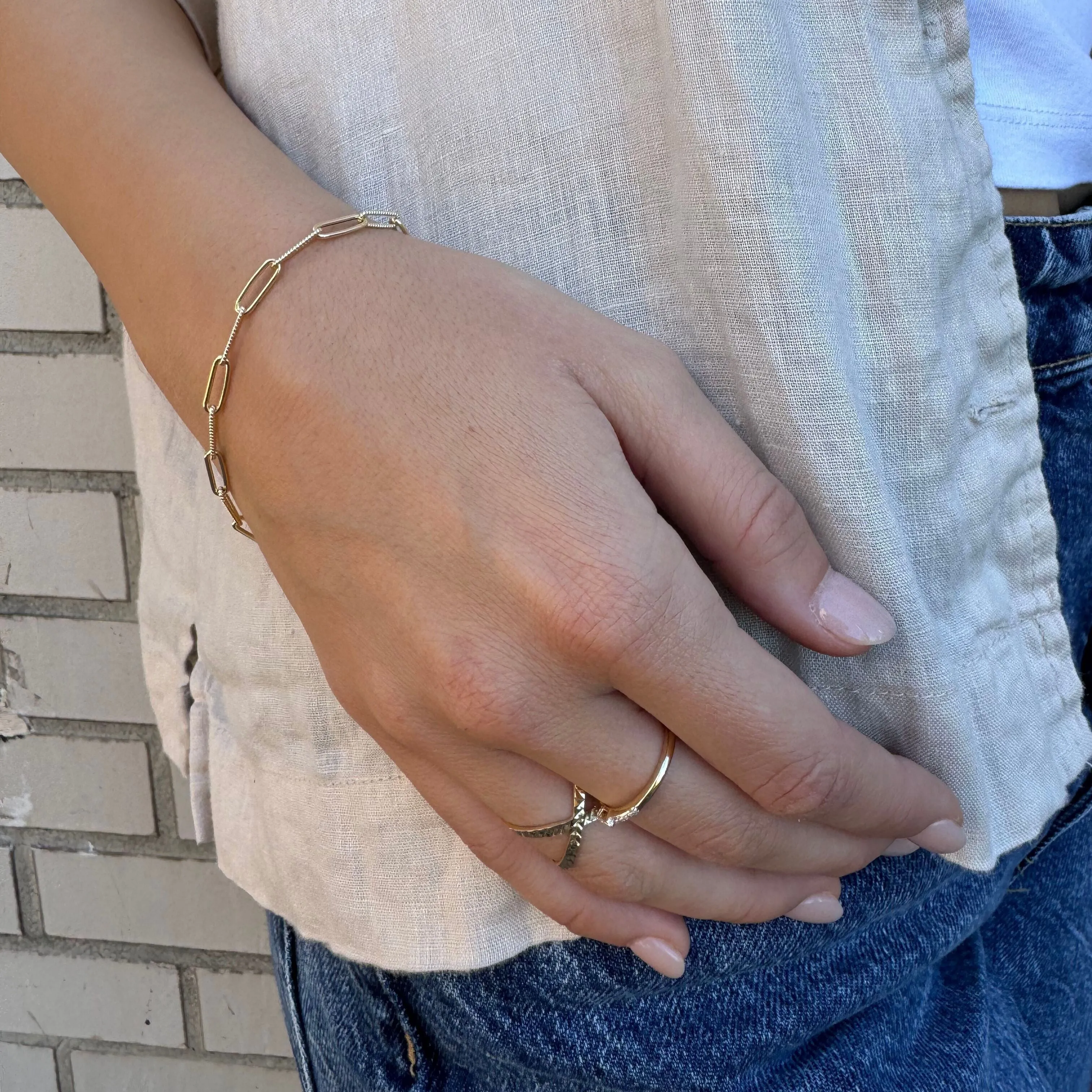 14K Gold Alternating Twist Link Paperclip Bracelet