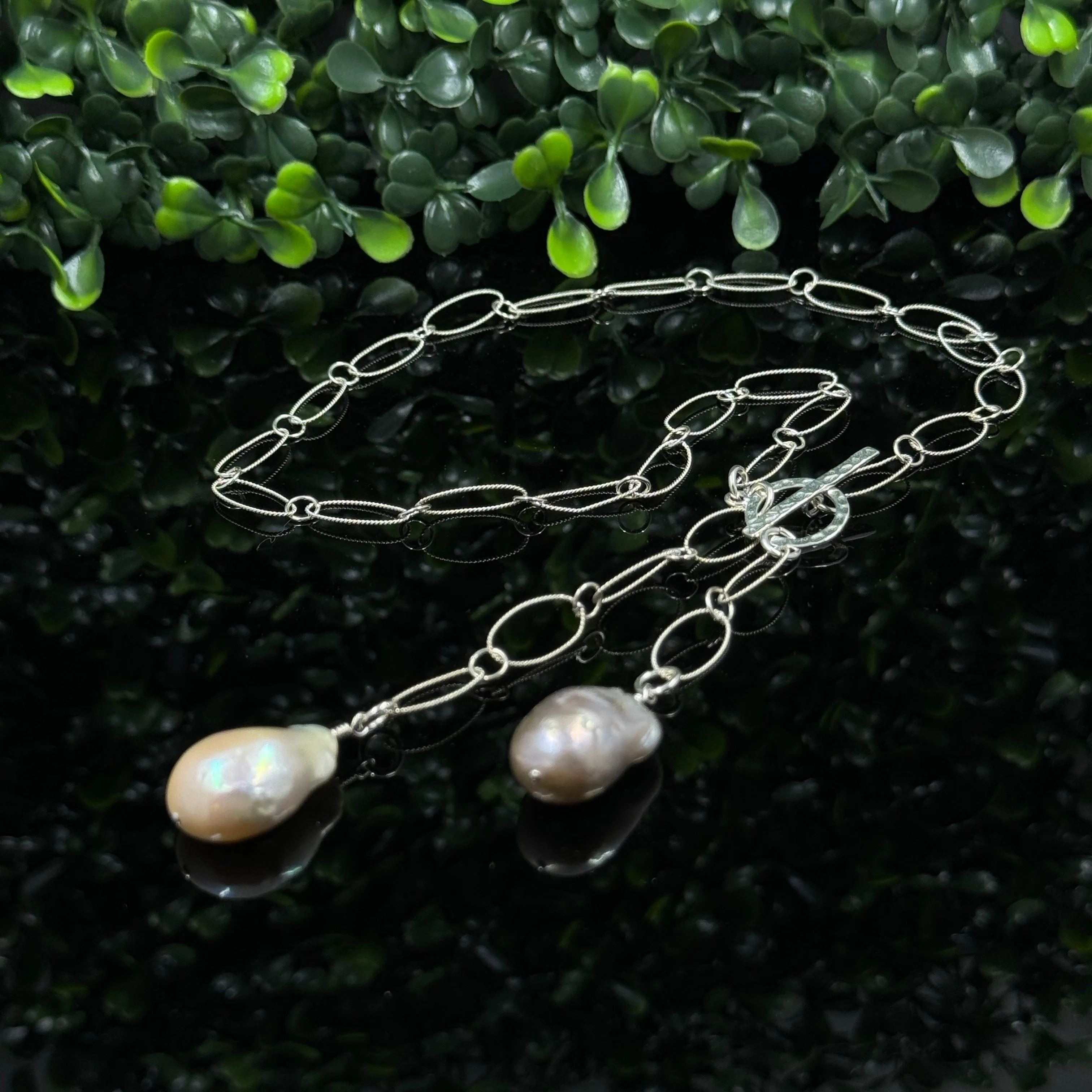 16-Inch Sterling Silver Lariat Necklace with Dual Baroque Pearls