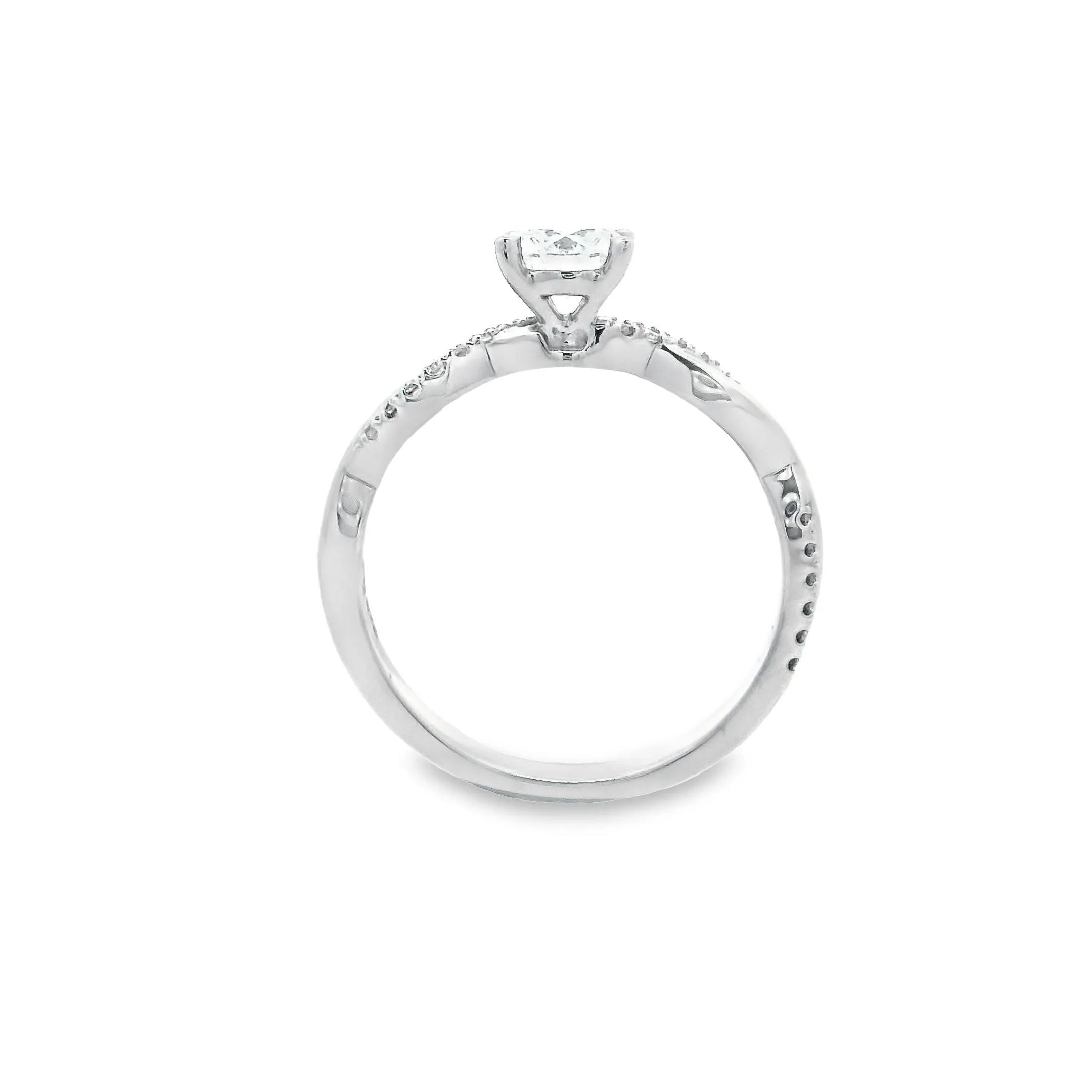 18ct White Gold Round Brilliant Lab Grown Diamond Engagement Ring TDW= 0.64ct