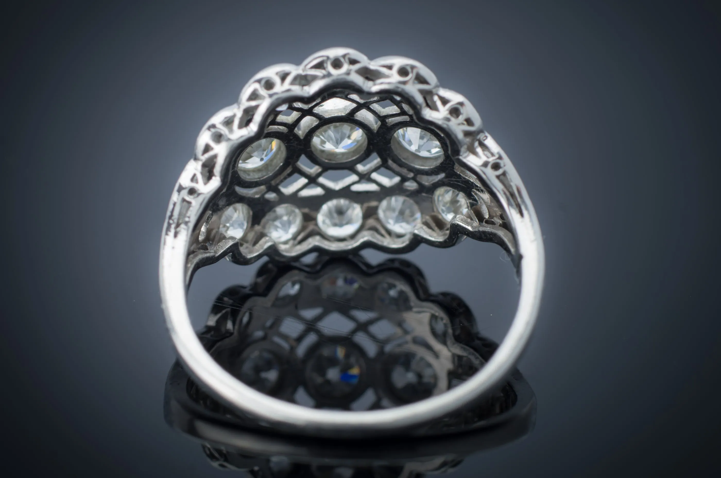 1.8CTW EDWARDIAN PLATINUM AND DIAMOND RING