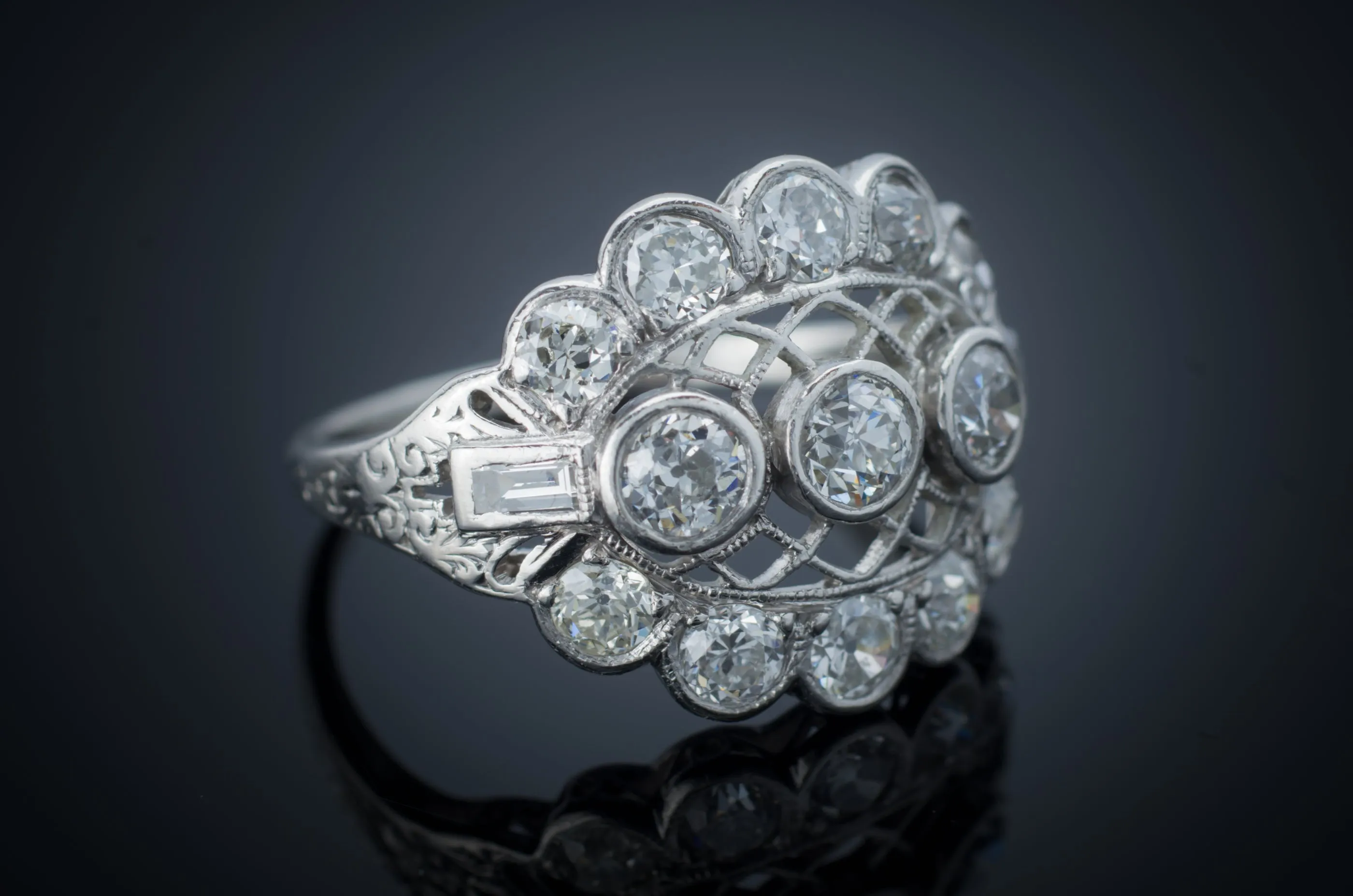 1.8CTW EDWARDIAN PLATINUM AND DIAMOND RING