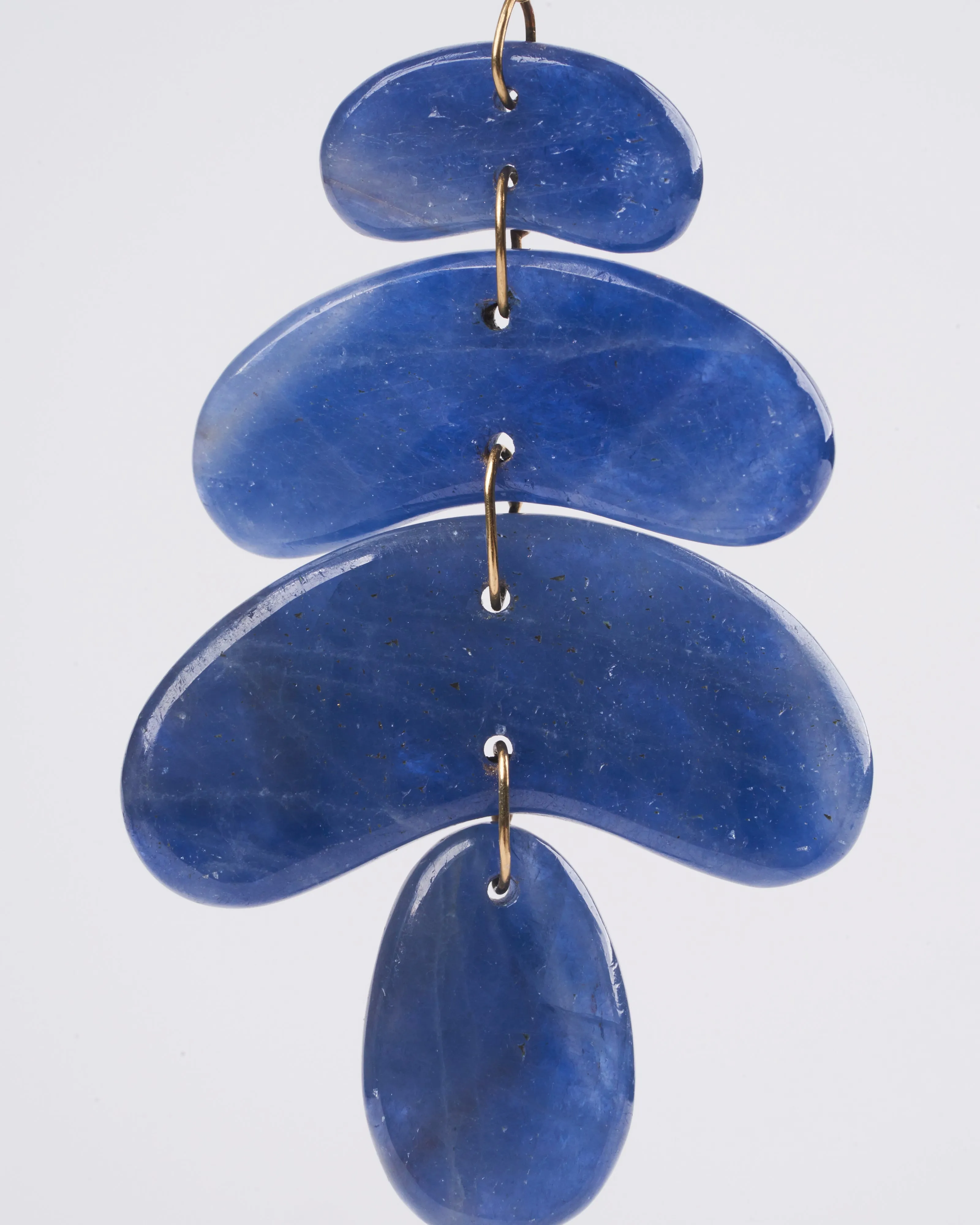 18k small totem blue sapphire earring - blue/gold