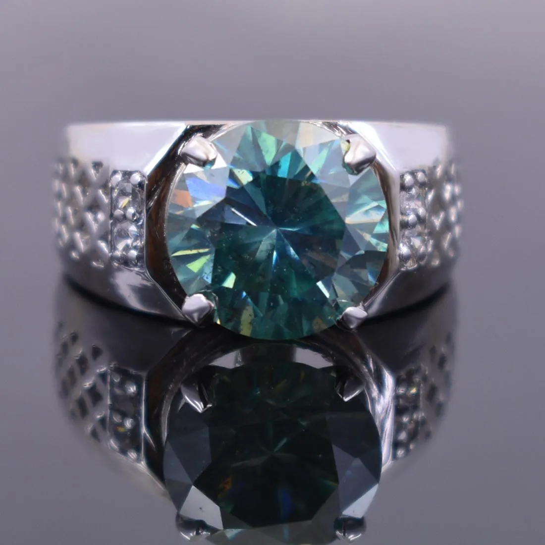 4.60 Ct Certified Blue Diamond Heavy Ring with Diamond Accents. Designer Collection & with Great Sparkle