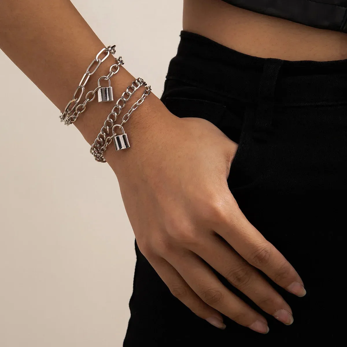 4pcs Punk Curb Cuban Chain Bracelets Set for Women Simple Thick Gold Color Charm Bracelets Fashion Jewelry Accessories New