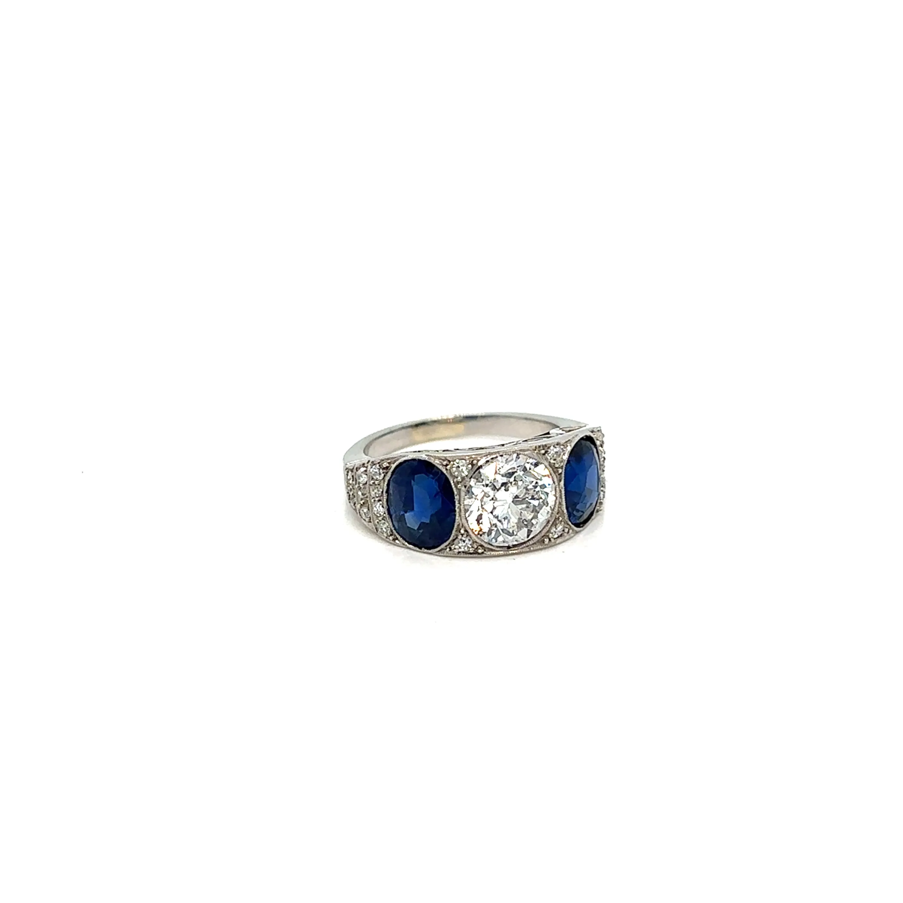 Art Deco Certified 4.10 Carat Natural Sapphire Diamond Plaque Filigree Ring