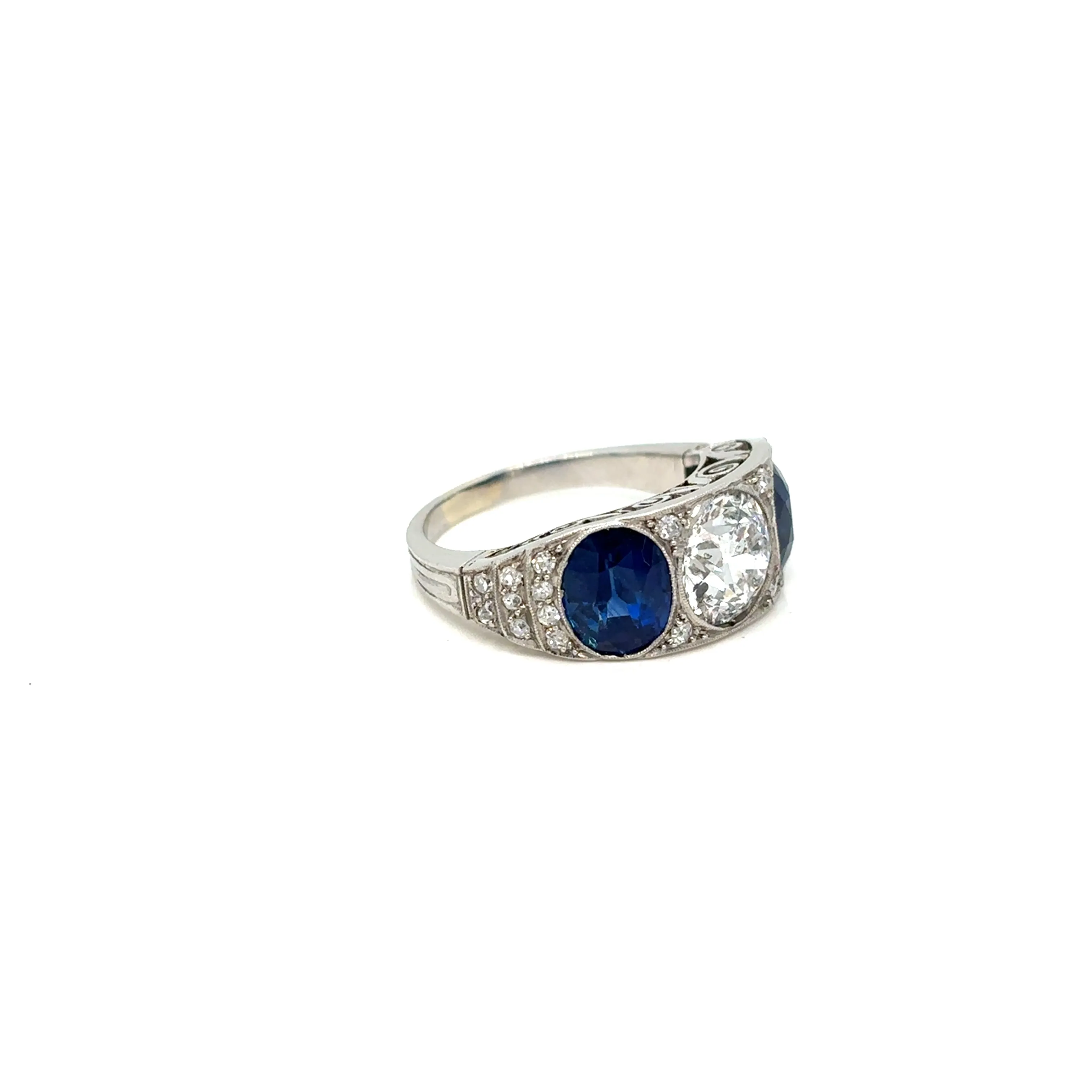 Art Deco Certified 4.10 Carat Natural Sapphire Diamond Plaque Filigree Ring