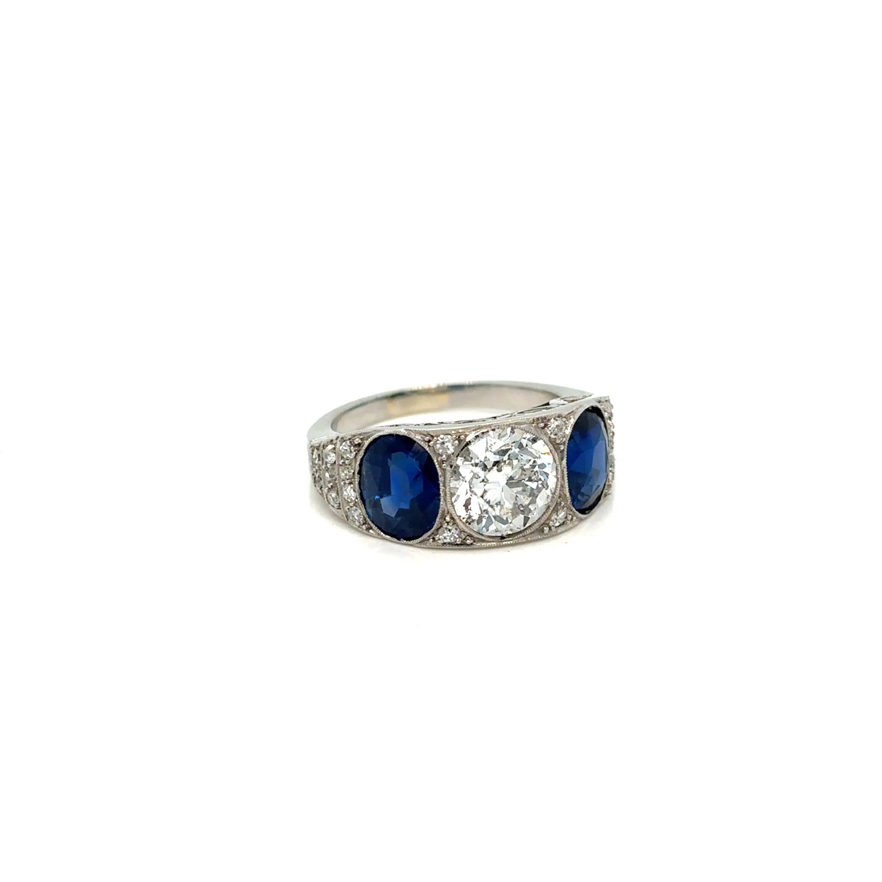 Art Deco Certified 4.10 Carat Natural Sapphire Diamond Plaque Filigree Ring