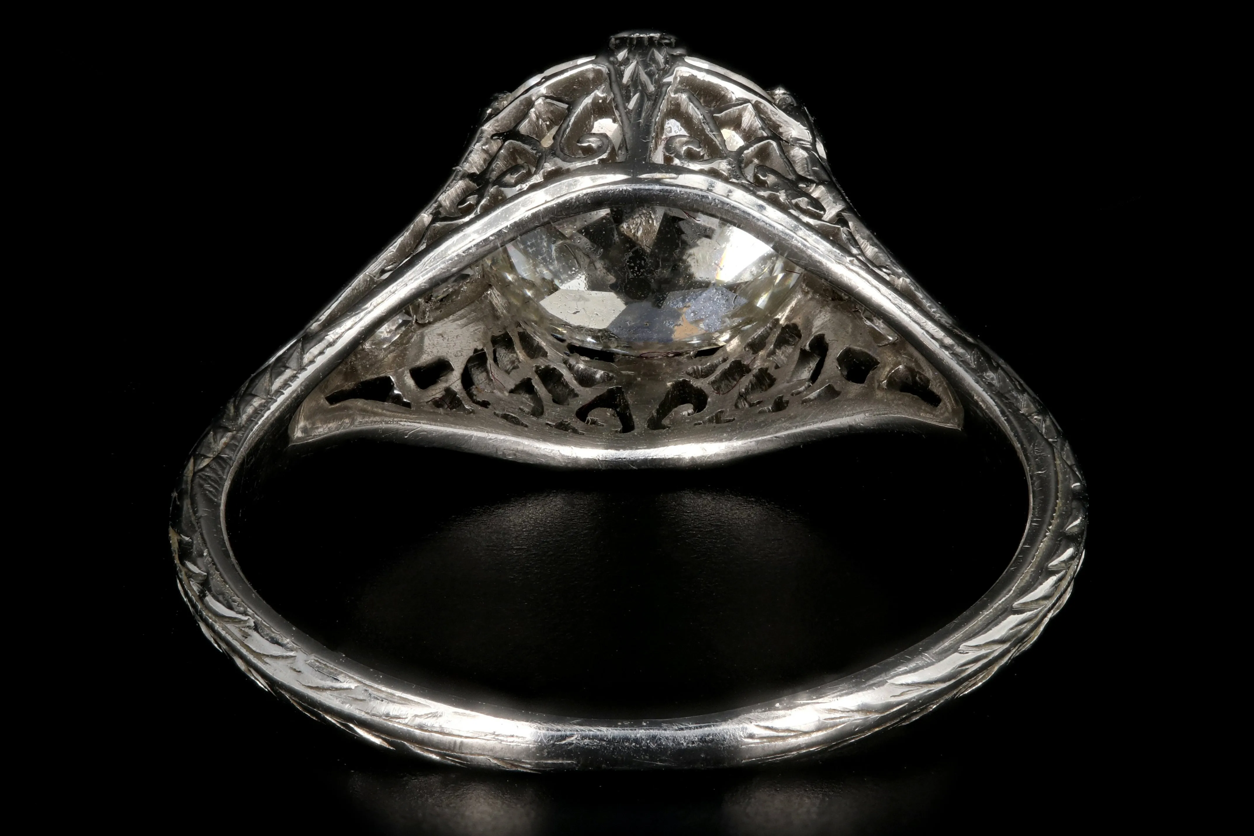 Art Deco Platinum 1.9 Carat Old European Cut Diamond Ring GIA Certified