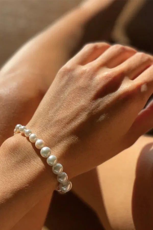 Ascending Pearls Bracelet on Rectangular Chain (Sold Out)