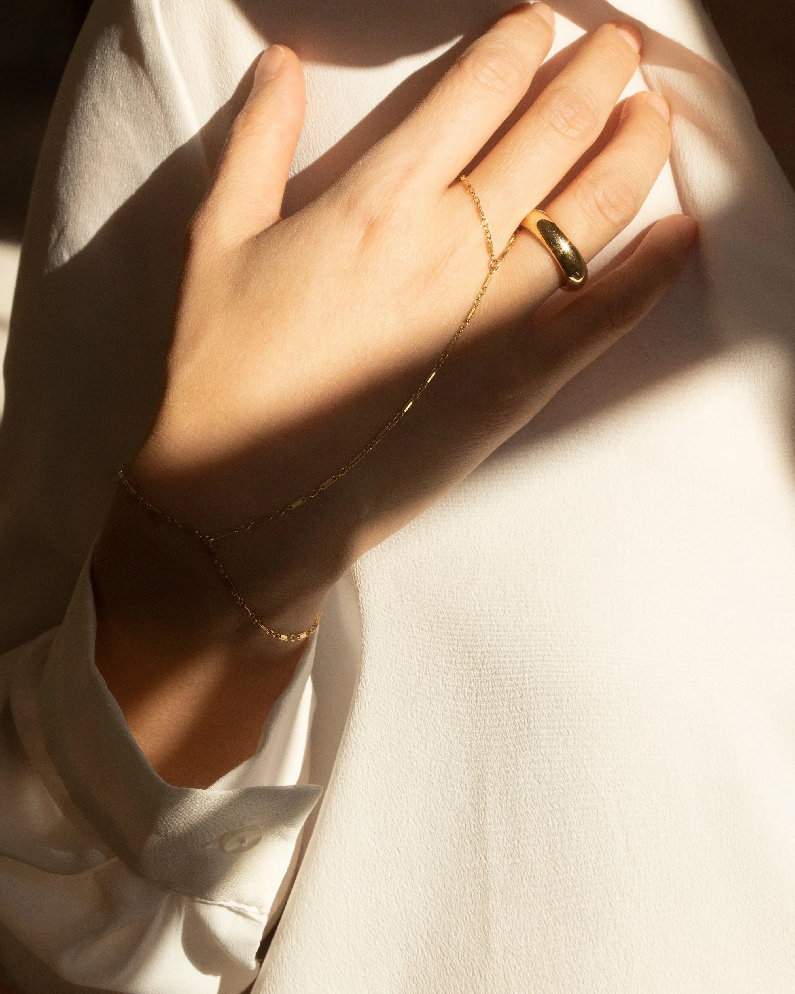 Bar Hand Chain Bracelet