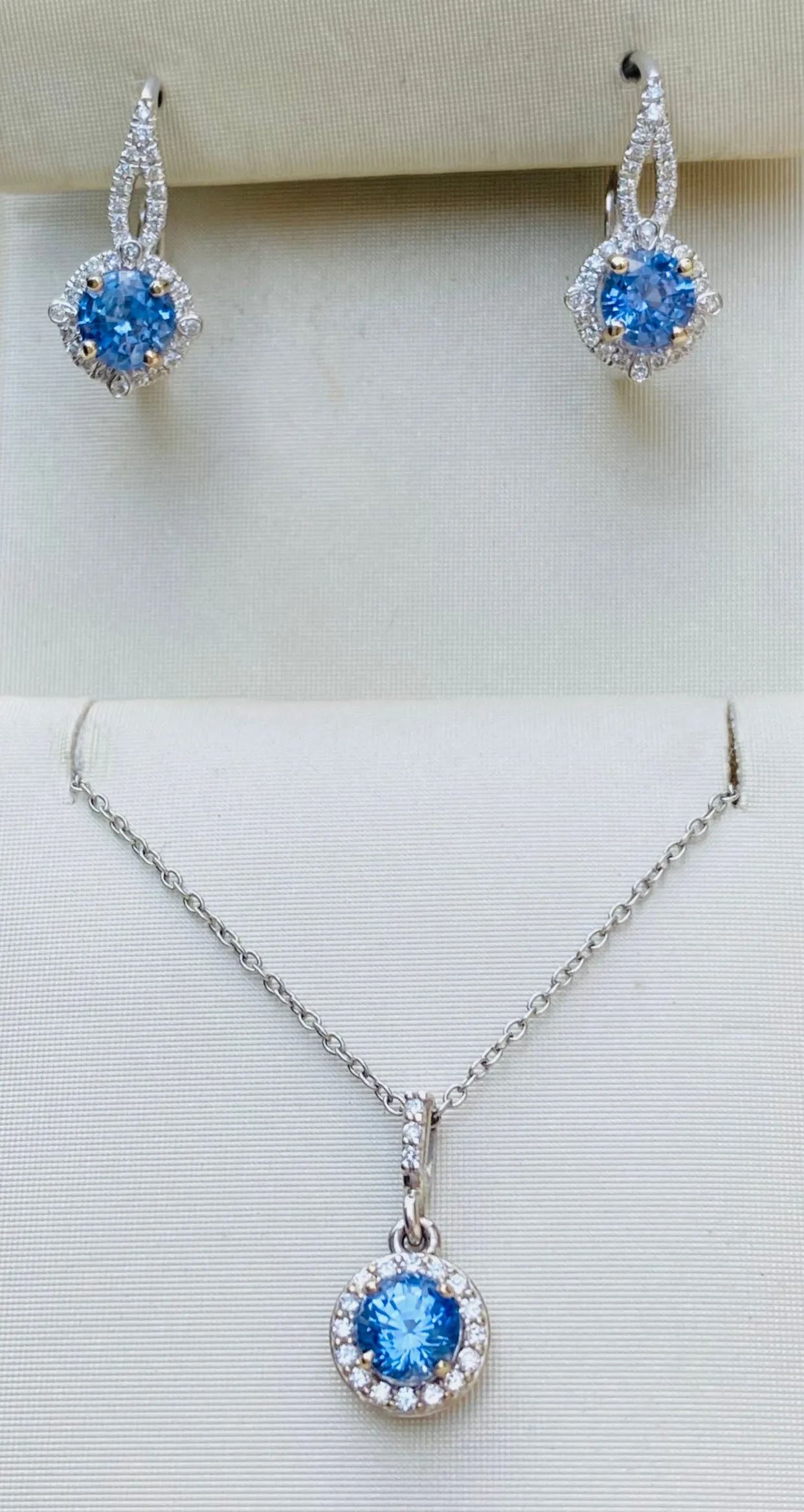 Blue Sapphire Halo Pendant