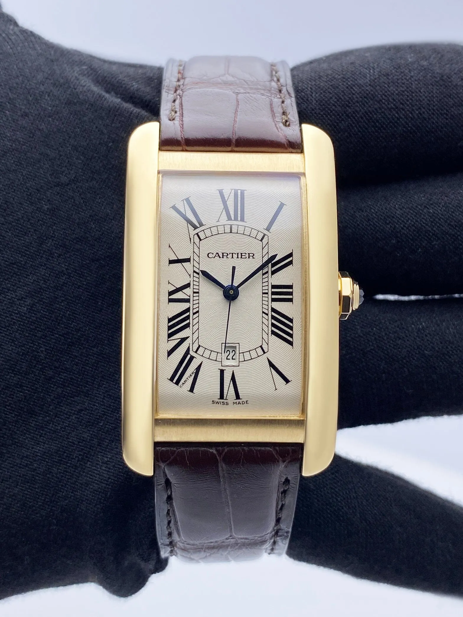 Cartier Tank Americaine Large W2603156 18K Yellow Gold Mens Watch