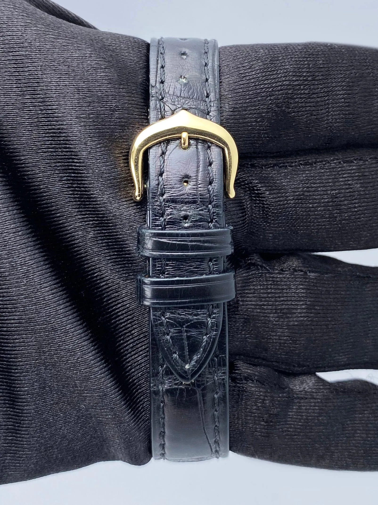 Cartier  Tank Americaine W2601556 Yellow Gold Ladies Watch