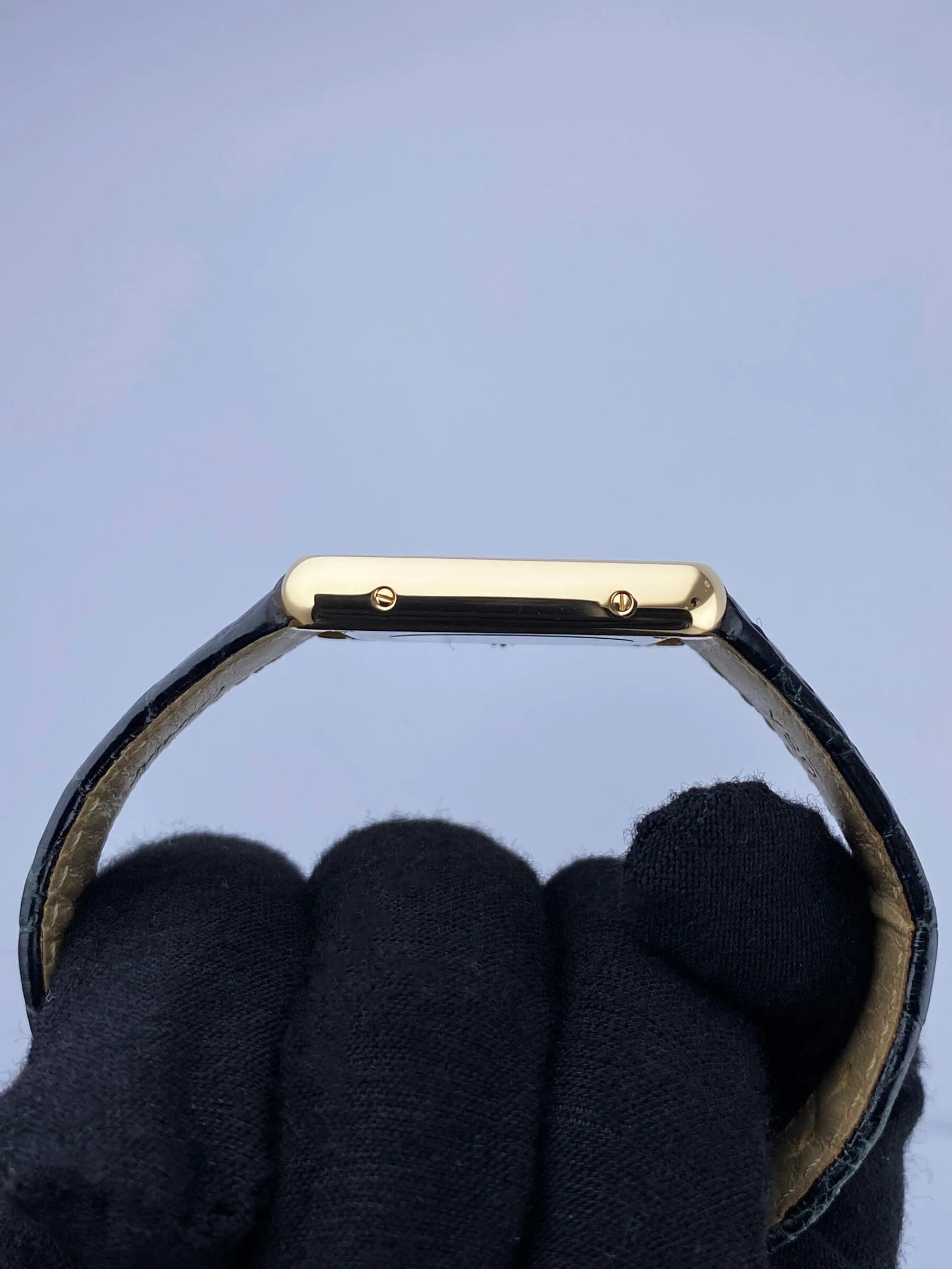 Cartier Tank Solo W5200002 18K Yellow Gold Ladies Watch