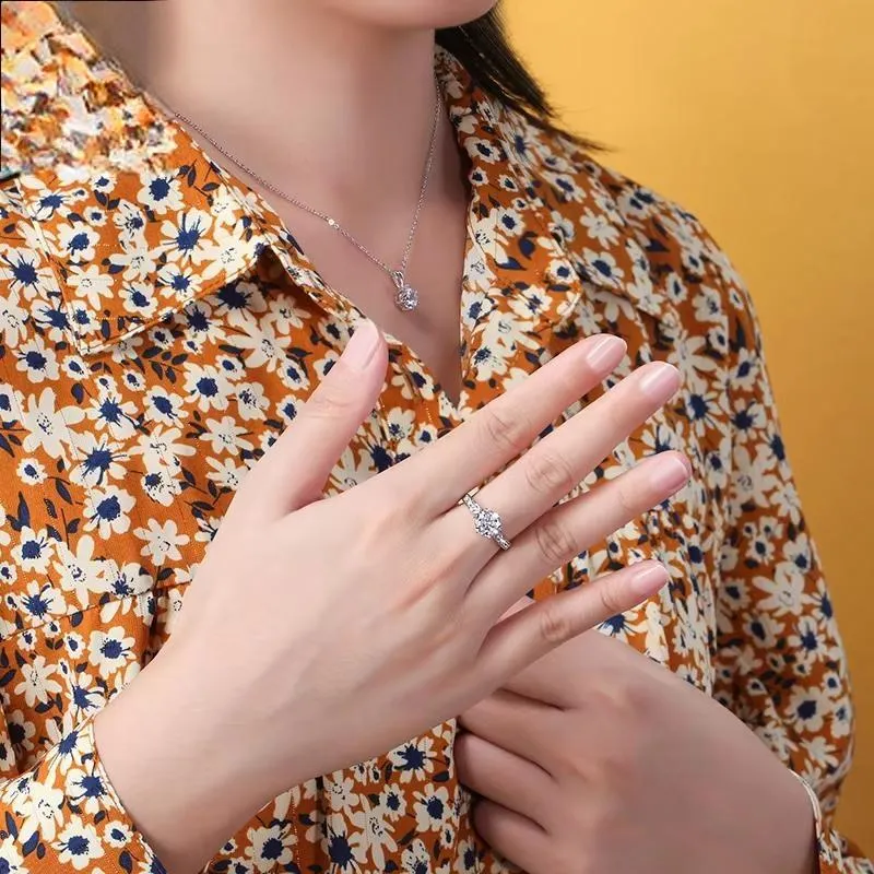 Classic Round Shape Pendant Necklaces for Women