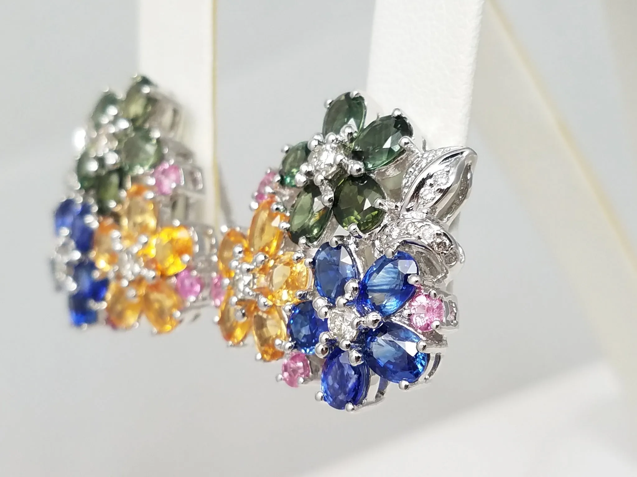 Colorful Natural Sapphire   Diamond 18k White Gold Flower Earrings