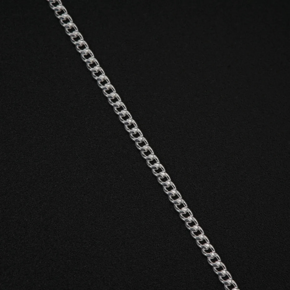 Daily Wear Silver Shiny Necklace