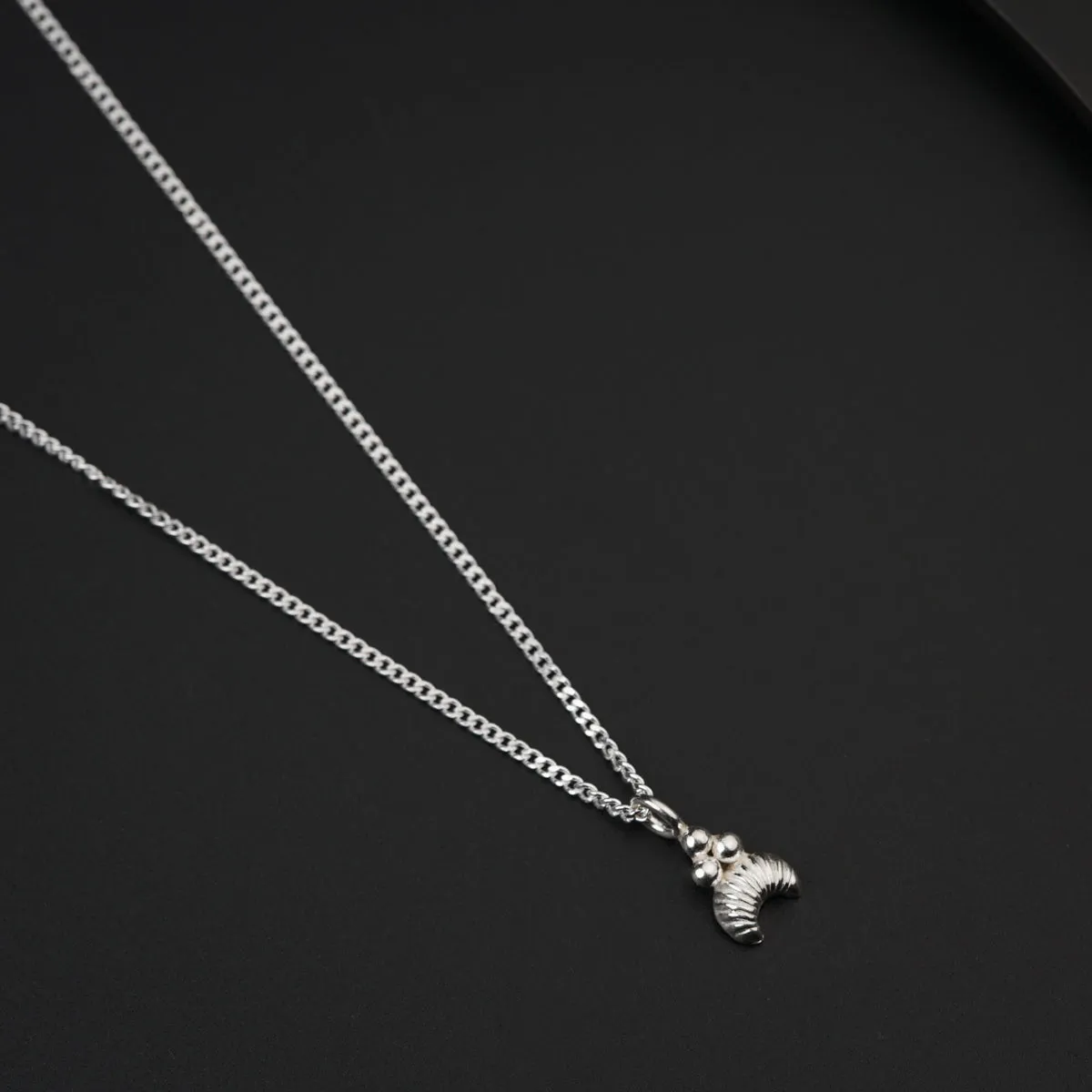 Daily Wear Silver Shiny Necklace