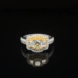 Diamond Three-Stone Lace Halo Vintage Engagement Ring in 18k Two-Tone Gold - #619 - RGDIA669494