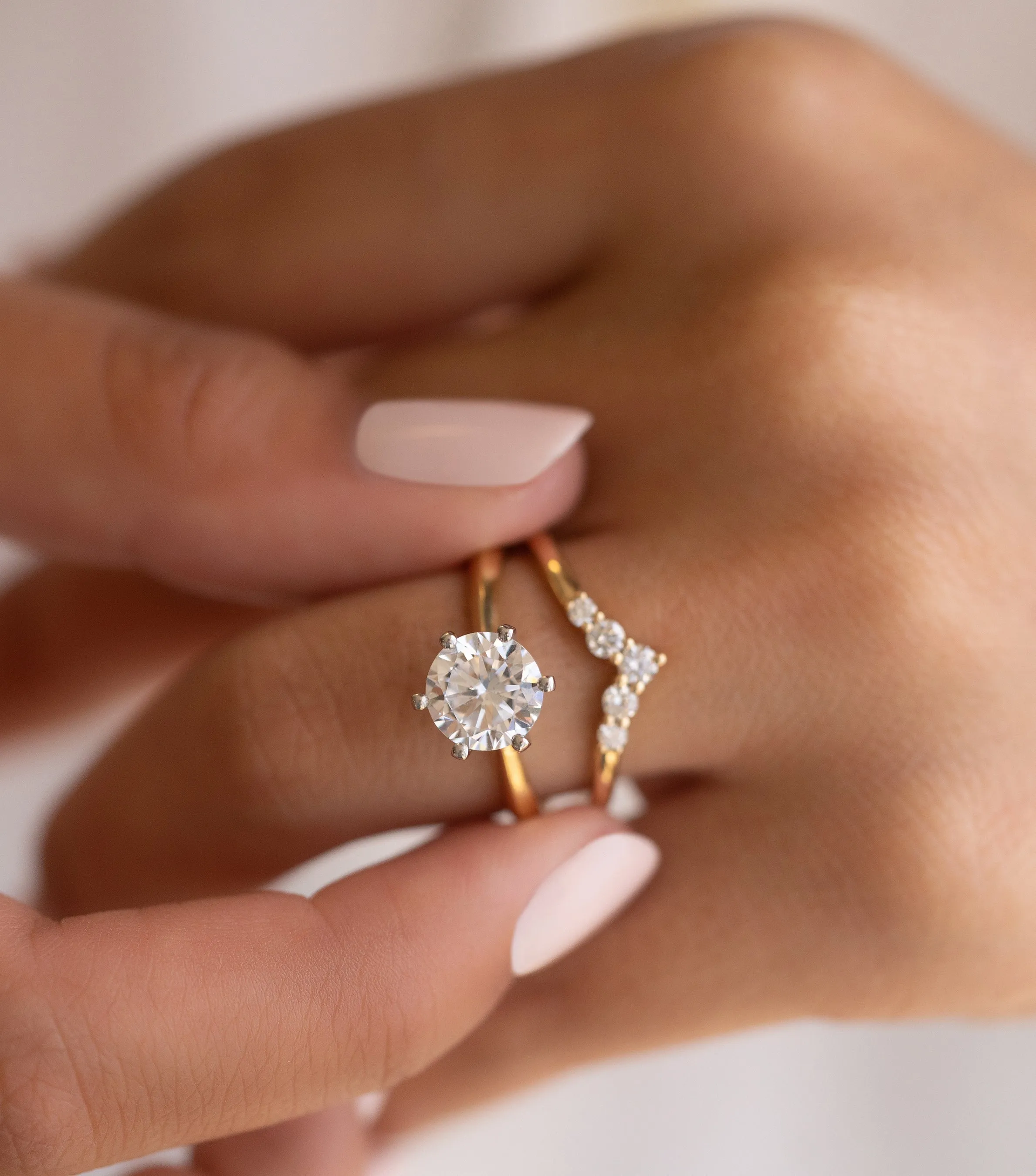 Diamond 'V' Nesting Ring