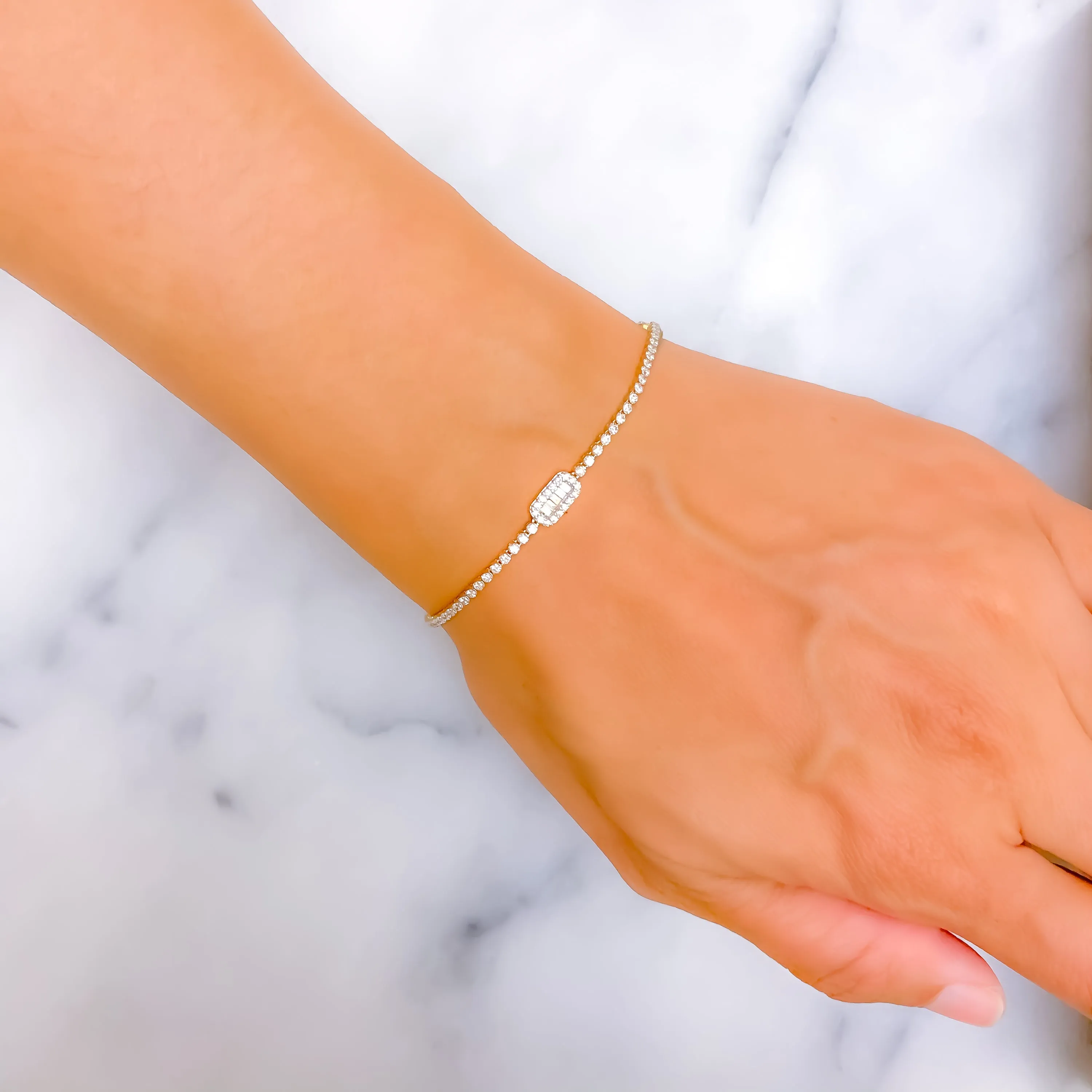 Eclectic Glamorous Diamond   18k Gold Bracelet