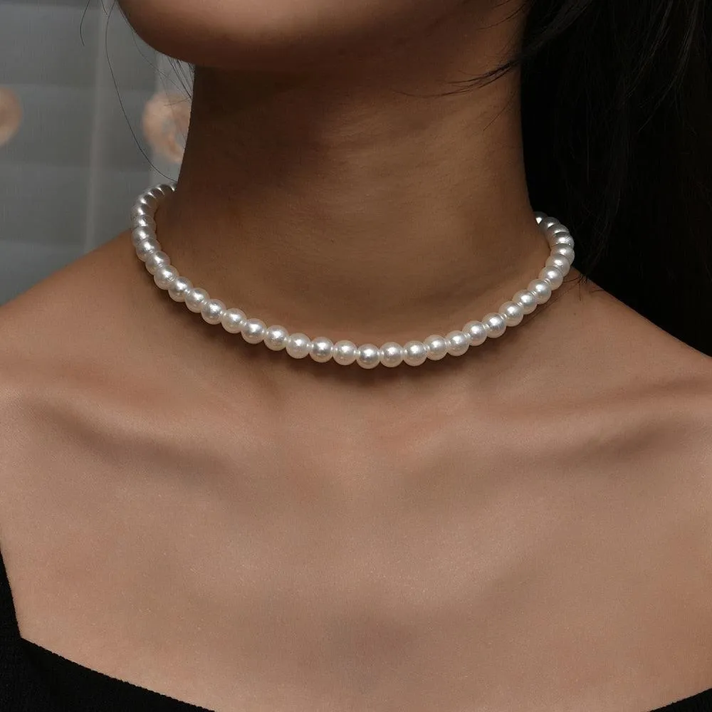Elegant Necklace Shell Pearl With Silver Chain