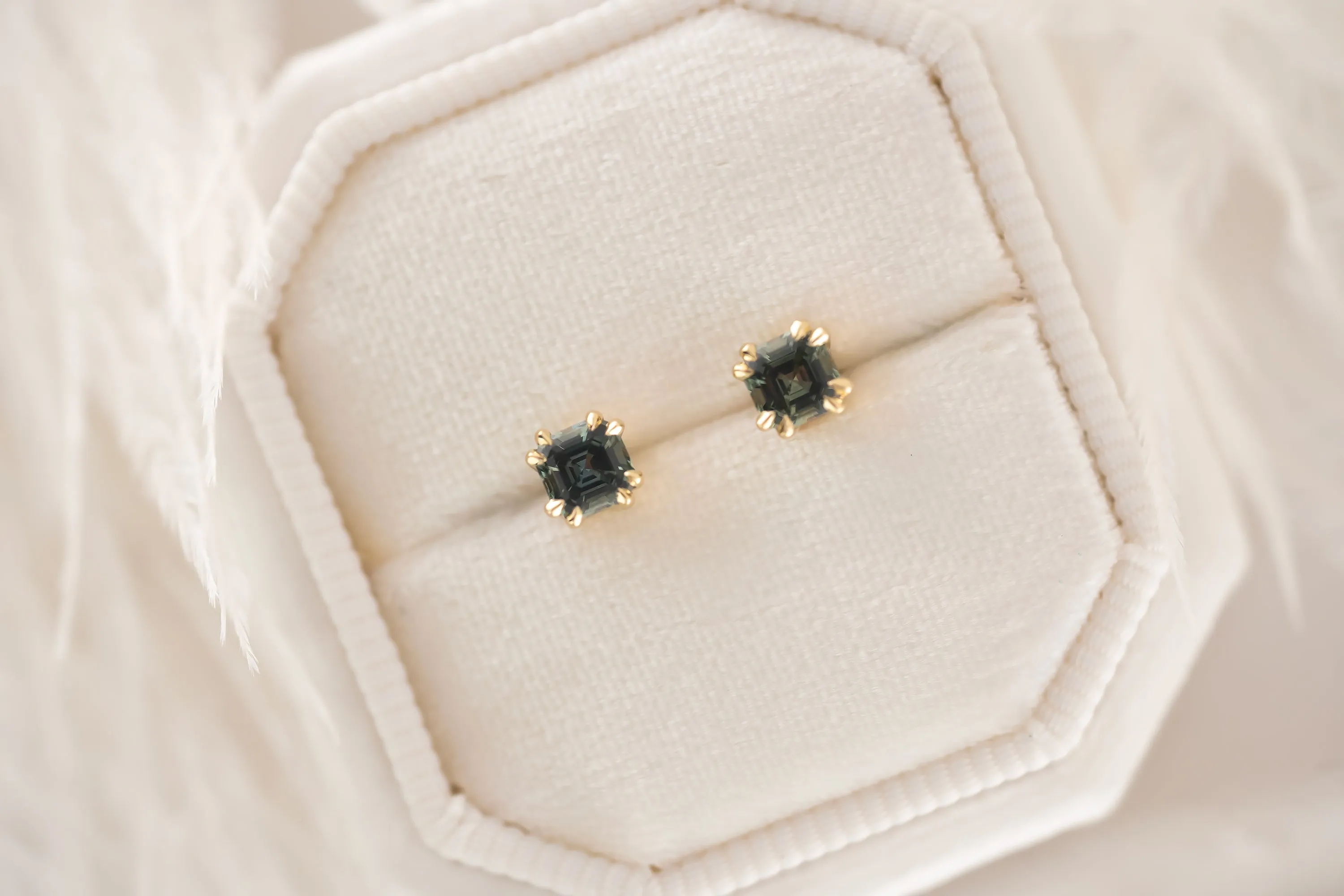 Embrace Stud Earrings | Montana Sapphire