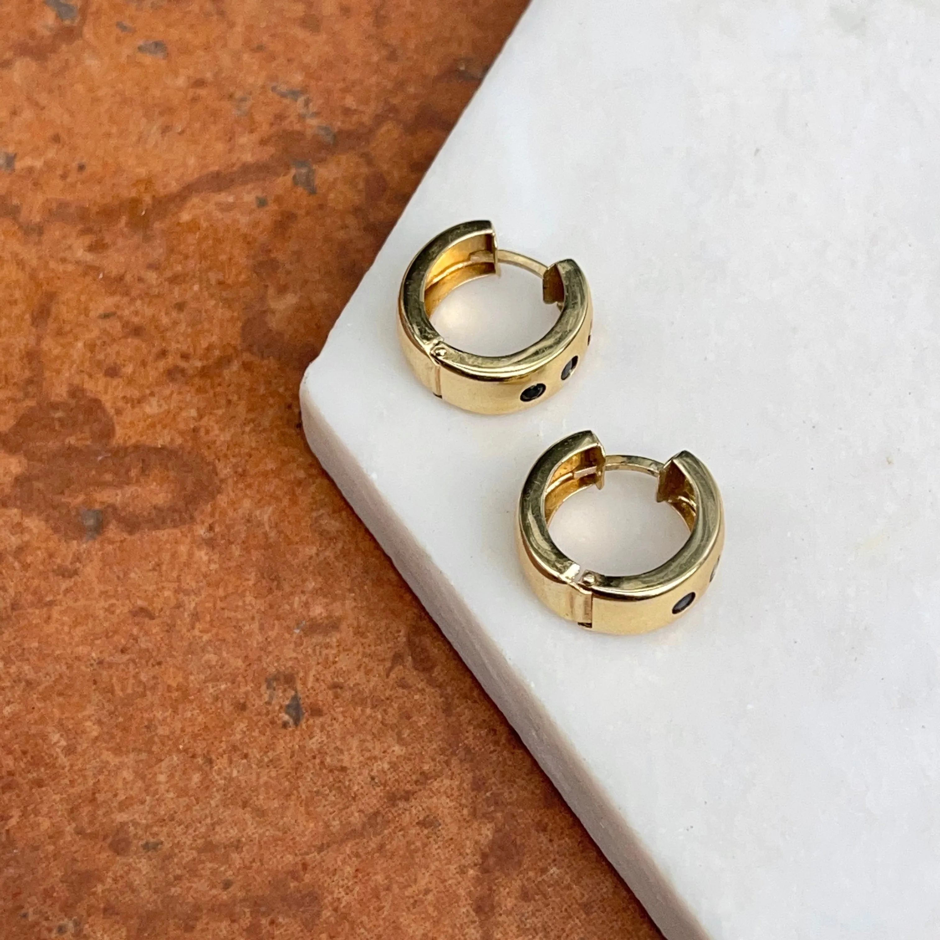 Estate 14KT Yellow Gold Blue Sapphire Hinged Huggie Hoop Earrings
