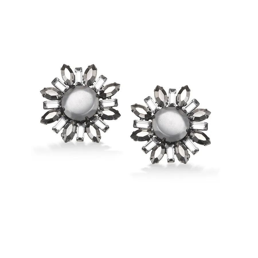 FACETED SILVER CRYSTAL STUD EARRINGS #288SV3301 (7E6/6A1)