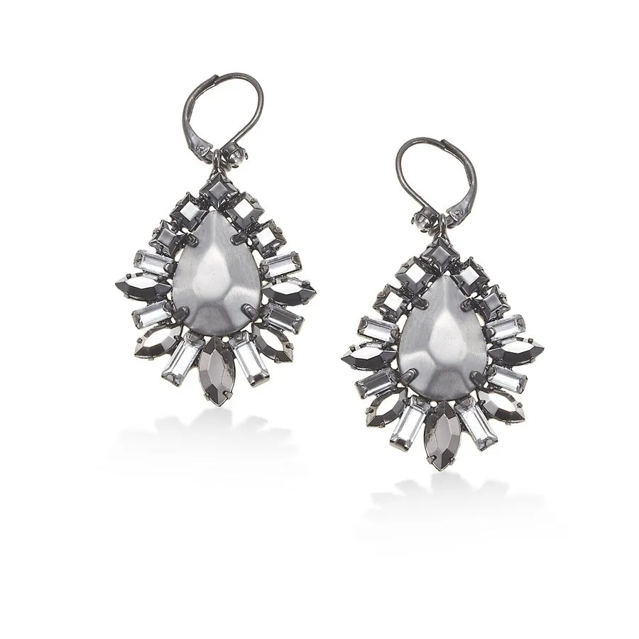 FACETED SILVER TEARDROP CRYSTAL  EARRINGS #288SV3401 (7E6/6A1)