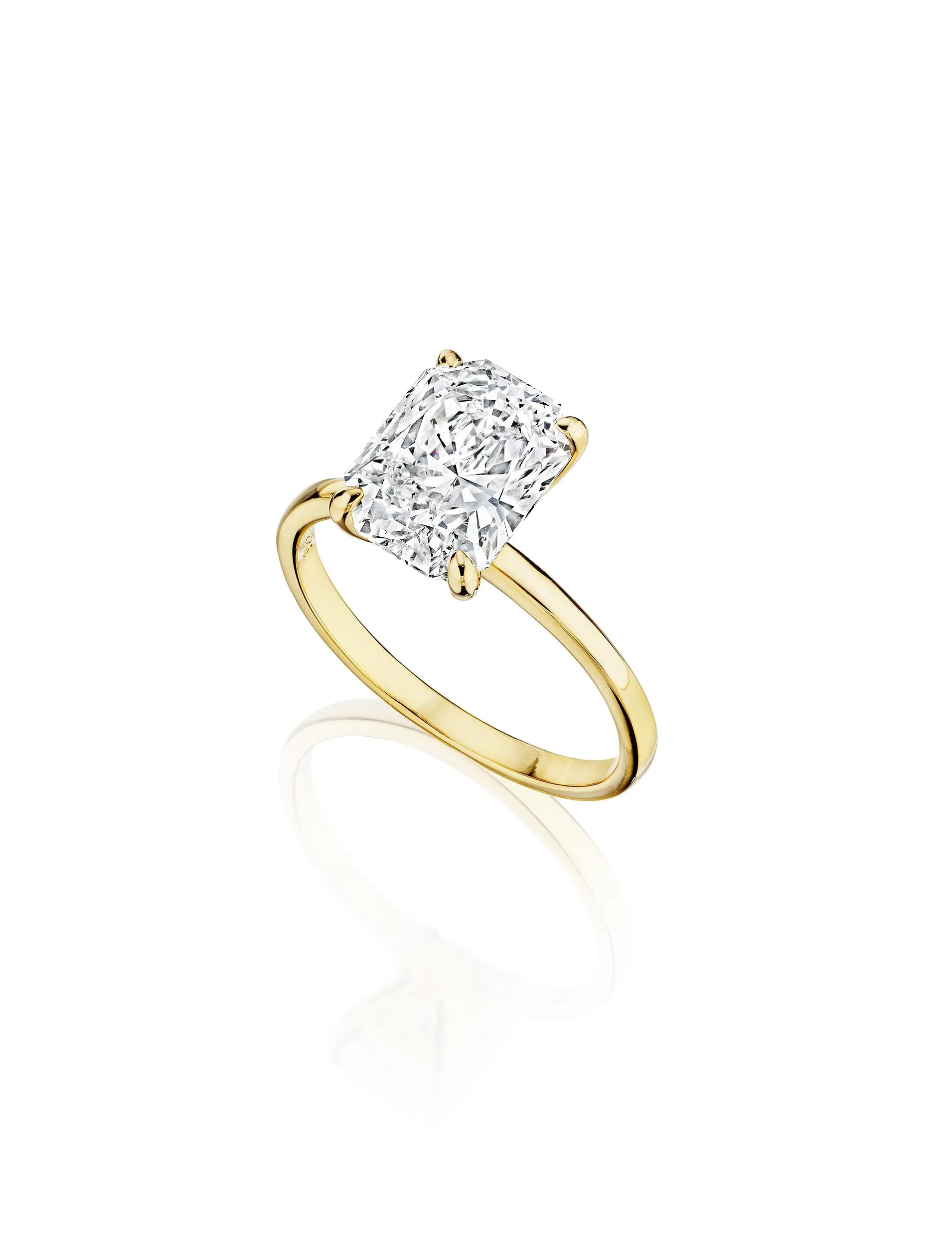 Fink's Exclusive Solitaire Radiant Diamond Engagement Ring