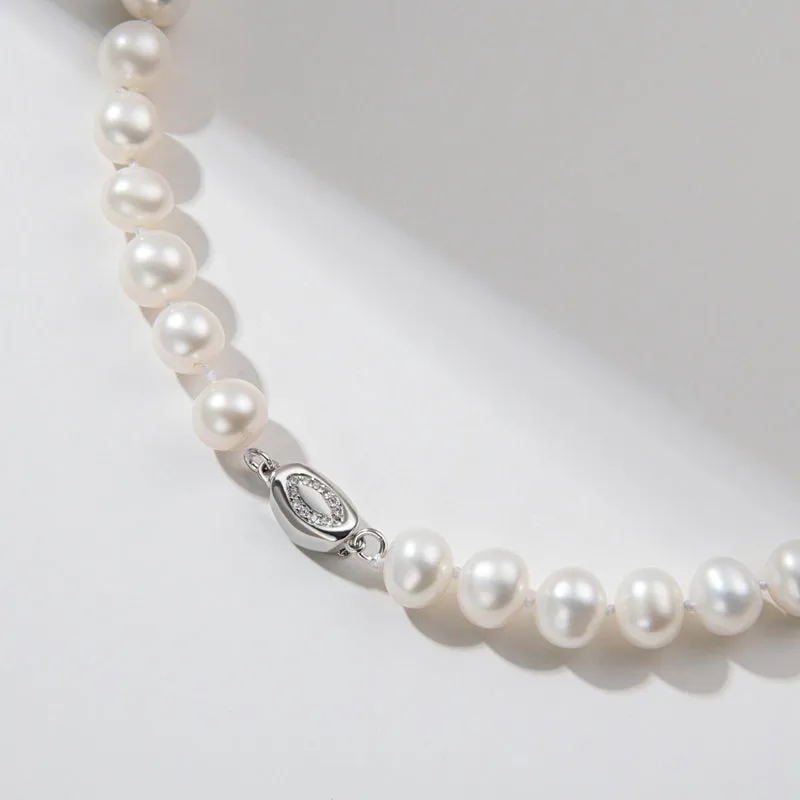 Freshwater Cultured White Pearl Necklace Oval Buckle