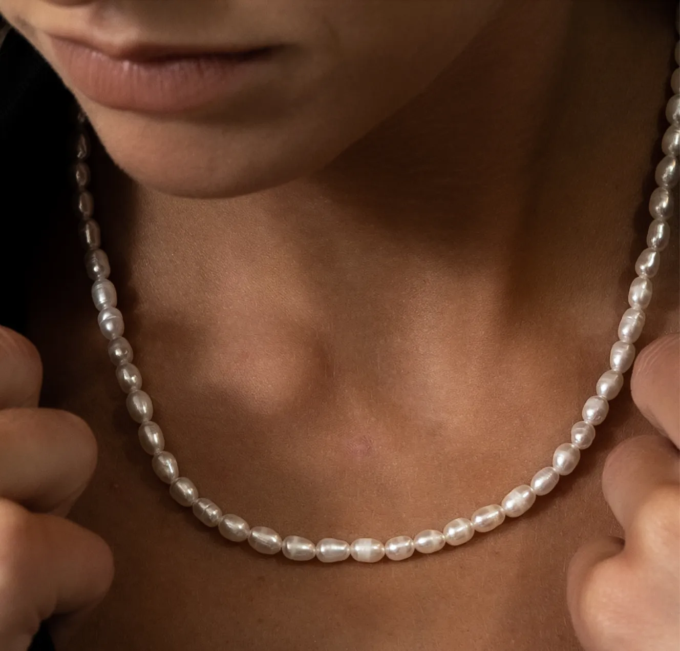 FRESHWATER PEARL NECKLACE Silver