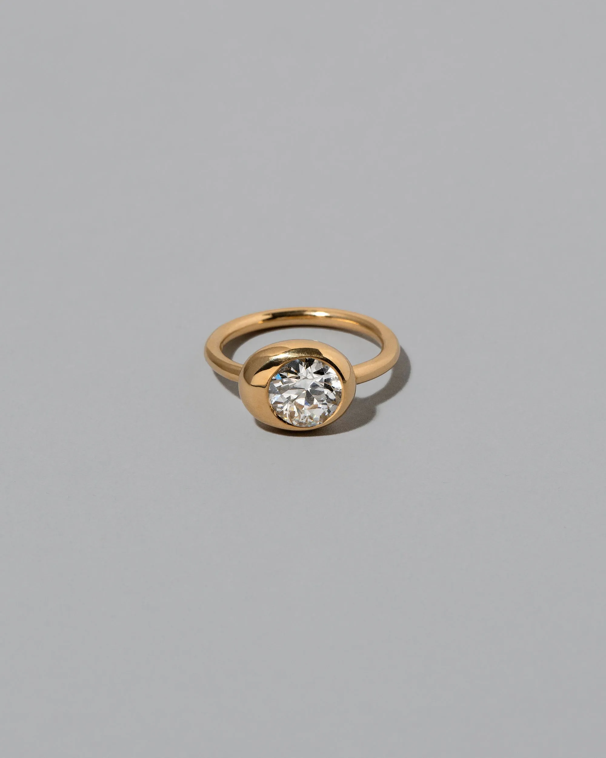 Grand Level Ring - Diamond