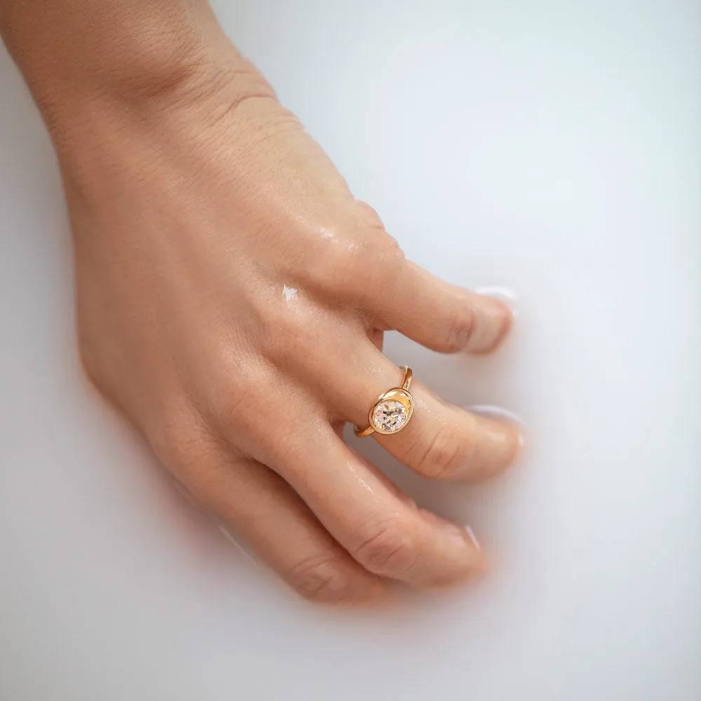 Grand Level Ring - Diamond