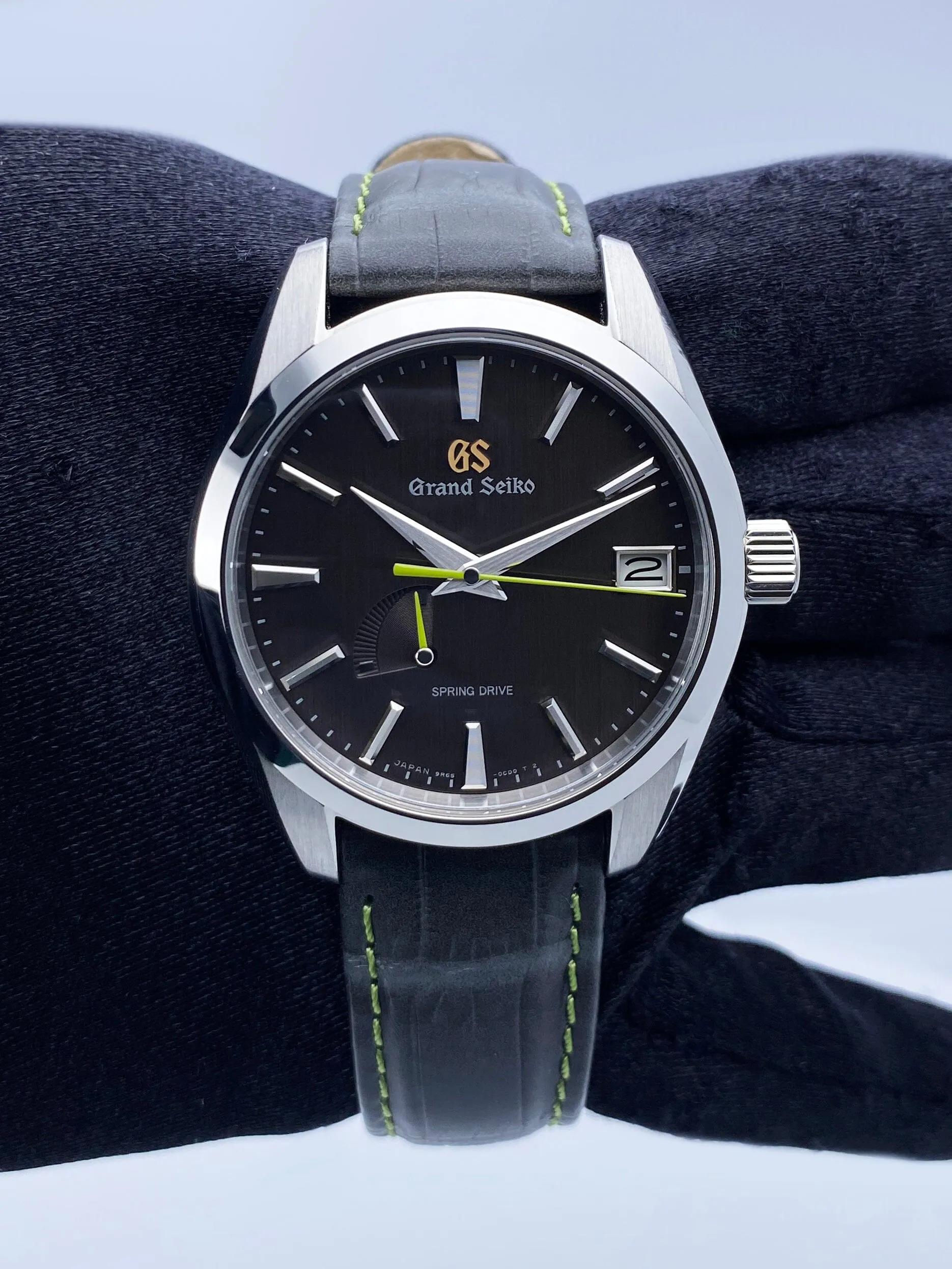 Grand Seiko Spring Drive SBGA429G "Soko" Mens Watch Full Set