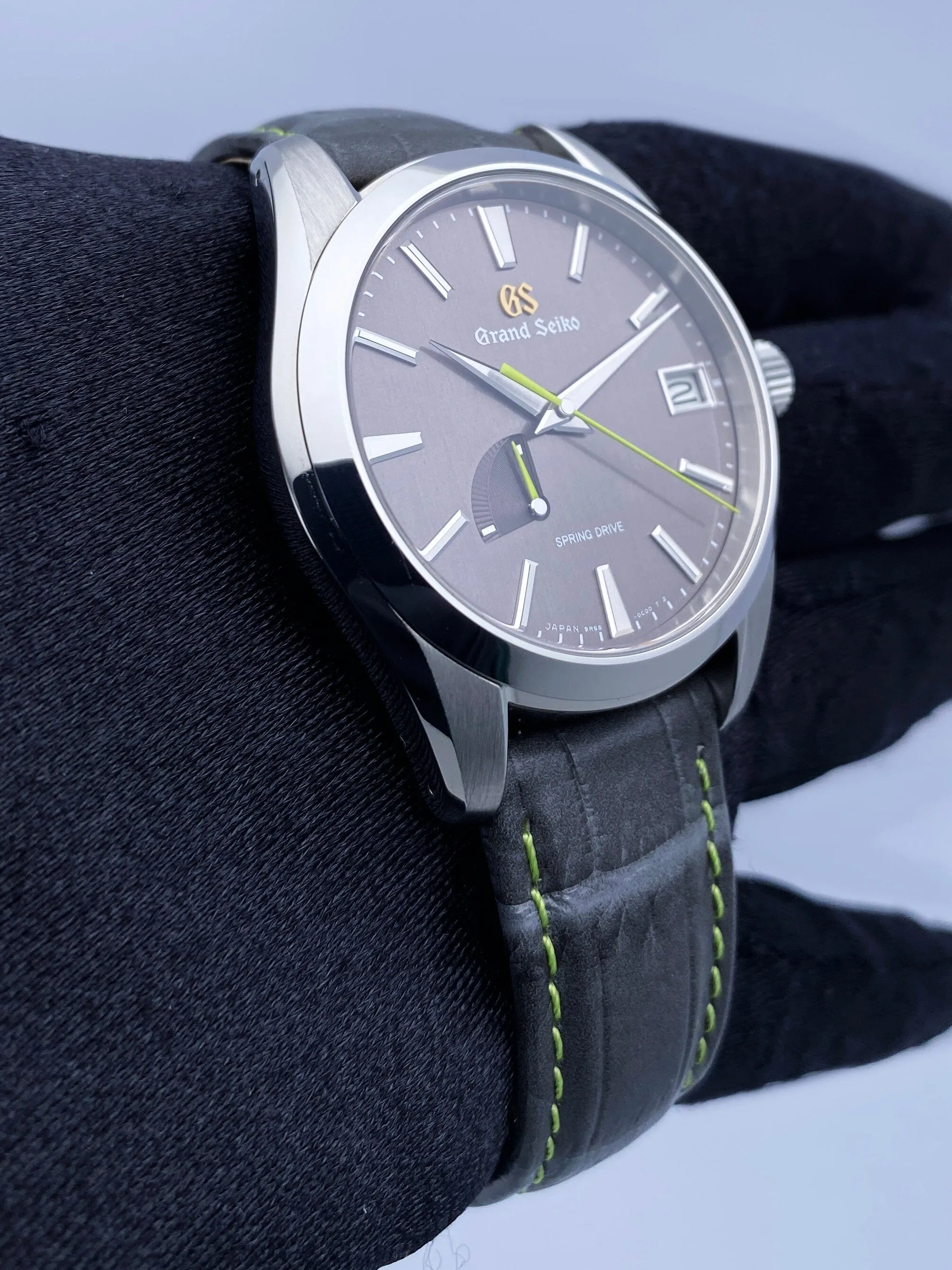 Grand Seiko Spring Drive SBGA429G "Soko" Mens Watch Full Set