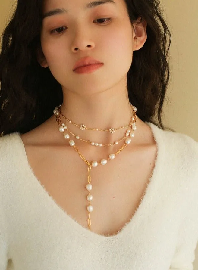Handwoven Pearl Flower Chain Necklace Type G