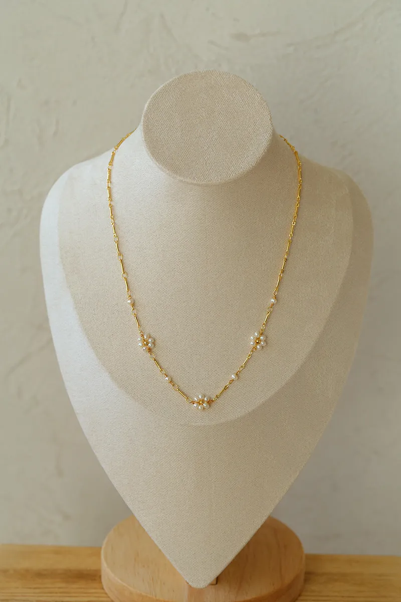 Handwoven Pearl Flower Chain Necklace Type G