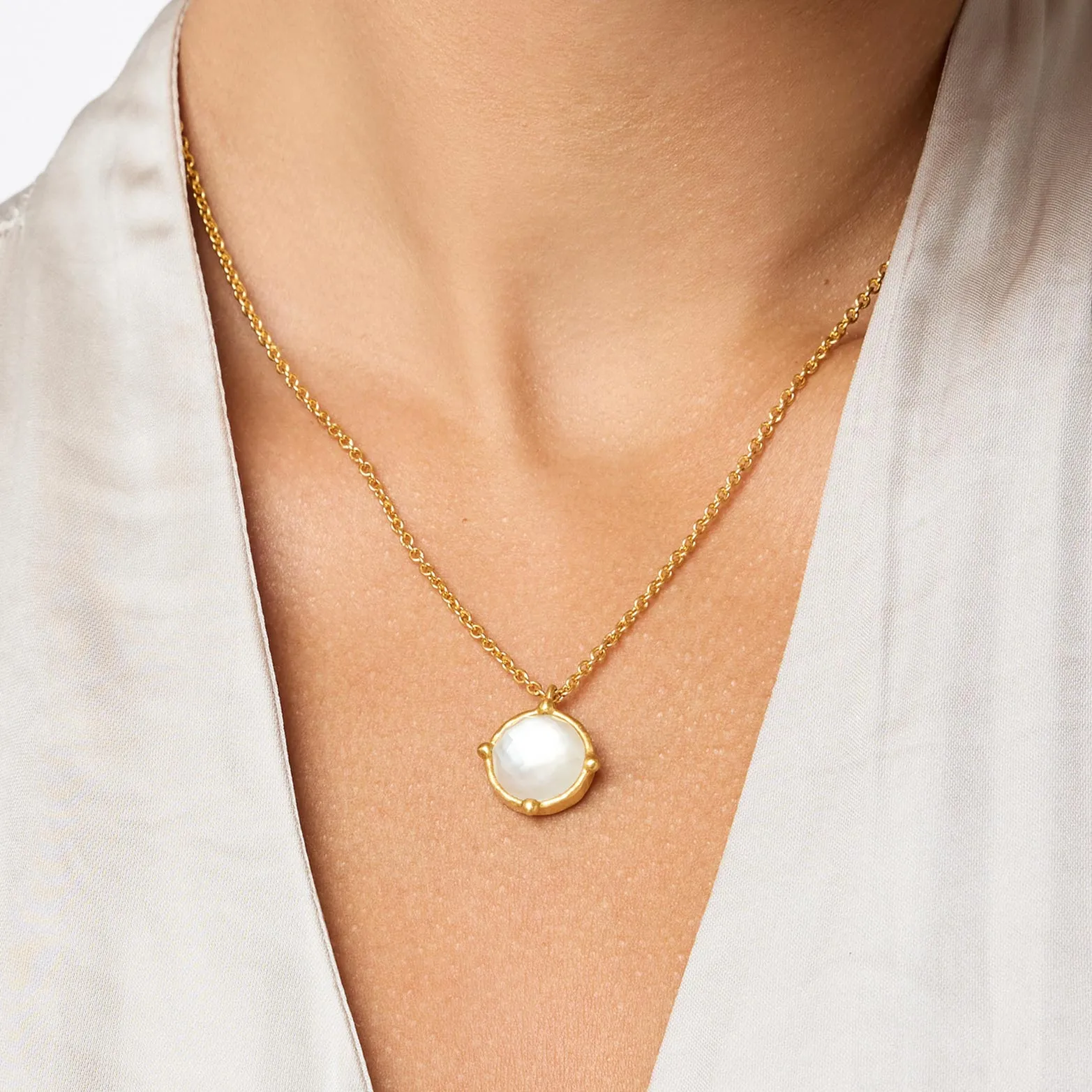 Honeybee Pearl Solitaire Necklace