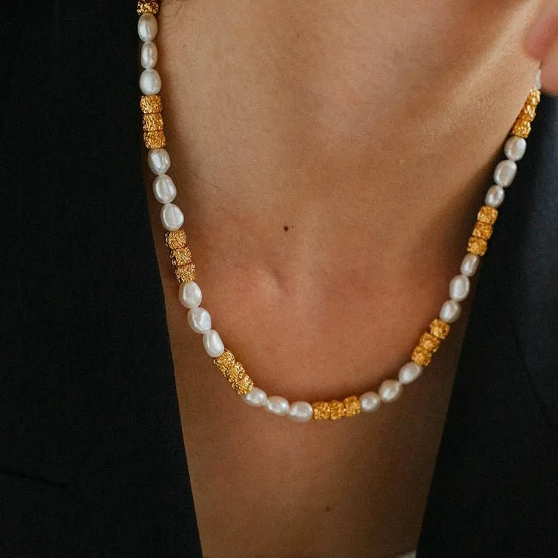 Lava Metal Fragment and Oval Pearl Beaded Necklace