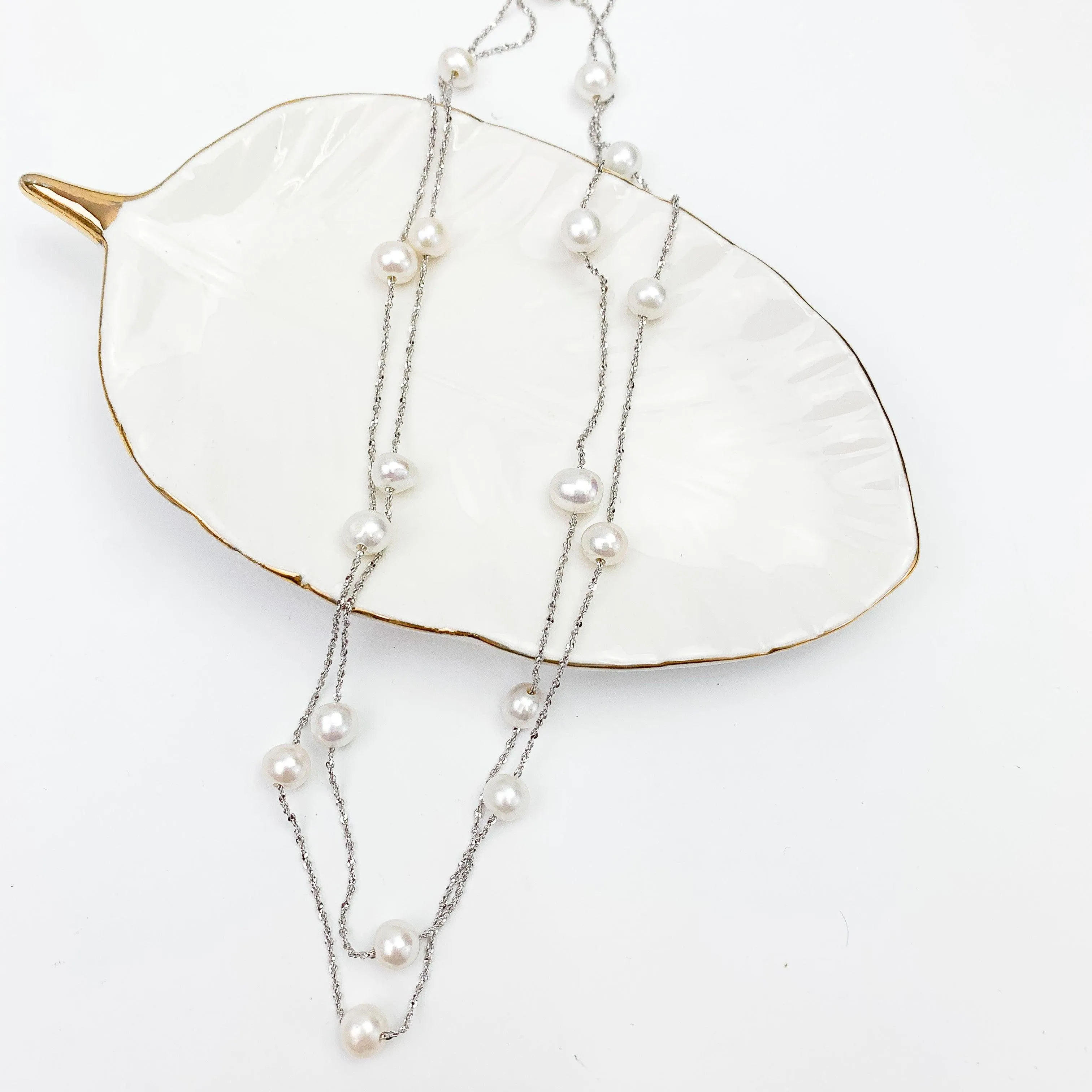 Layering Pearls Necklace