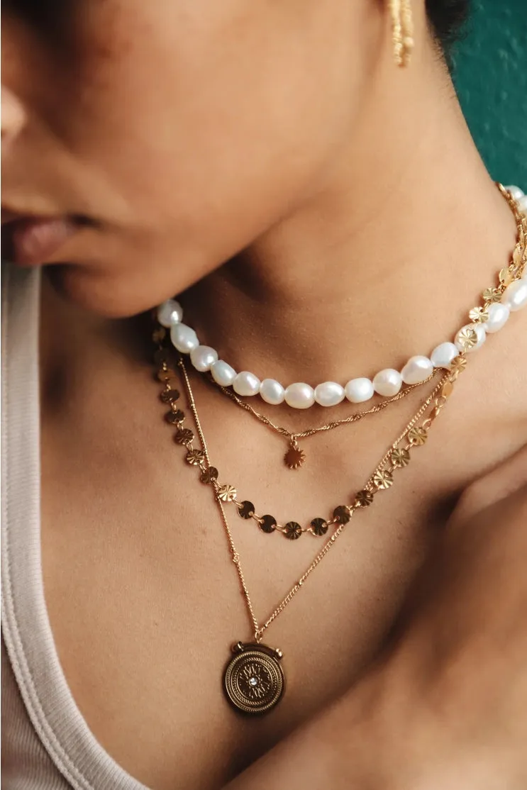 Nelva Pearl Tail Necklace