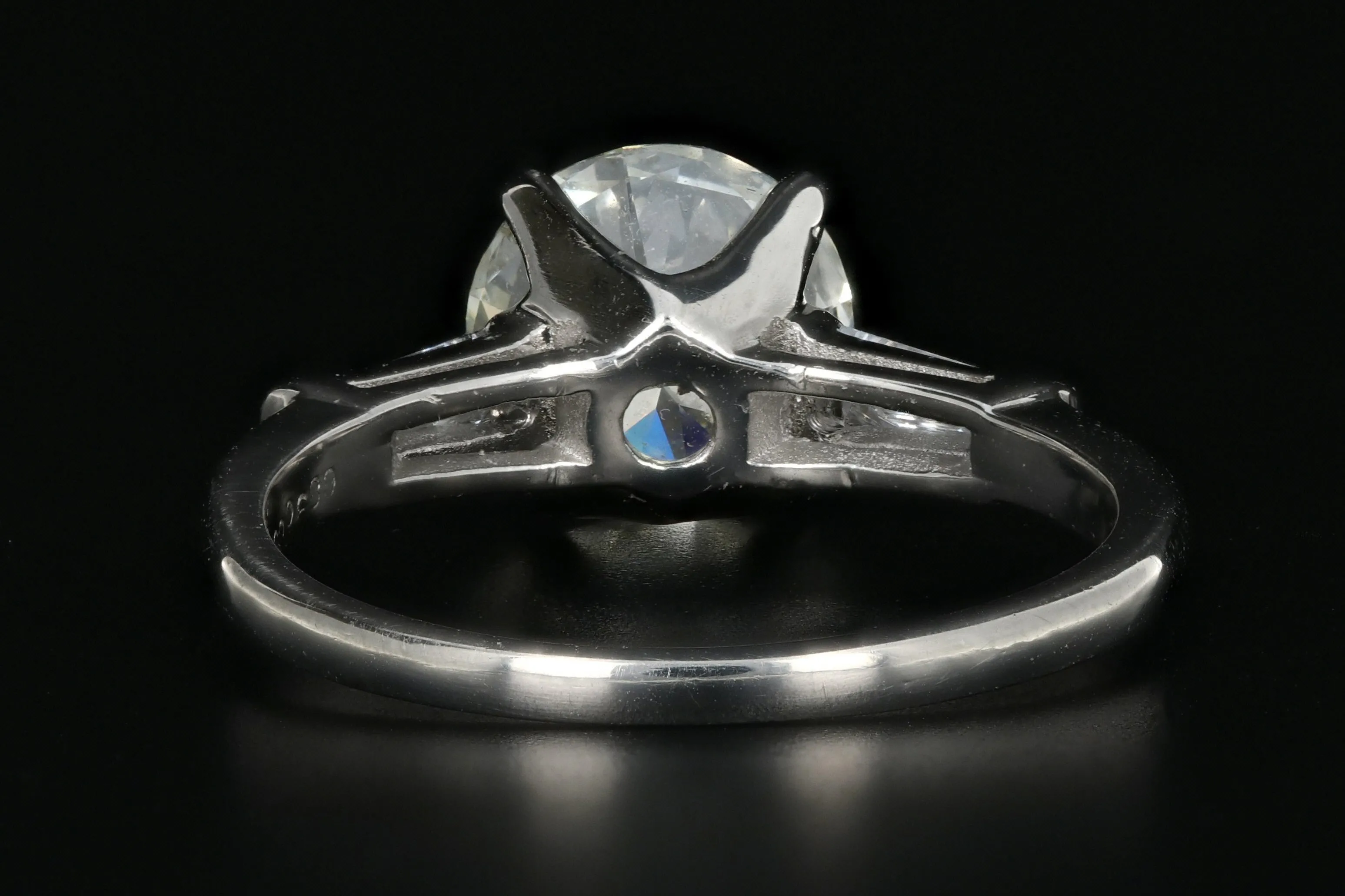 Platinum GIA Cetified 2.01 Carat Round Diamond Engagement Ring
