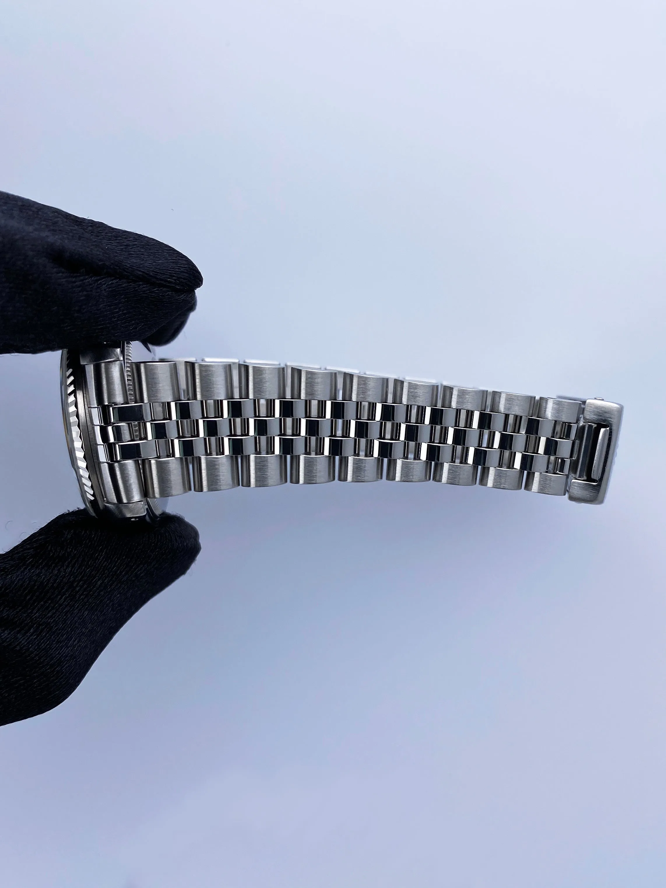 Rolex Datejust 68274 White Dial Midsize Watch