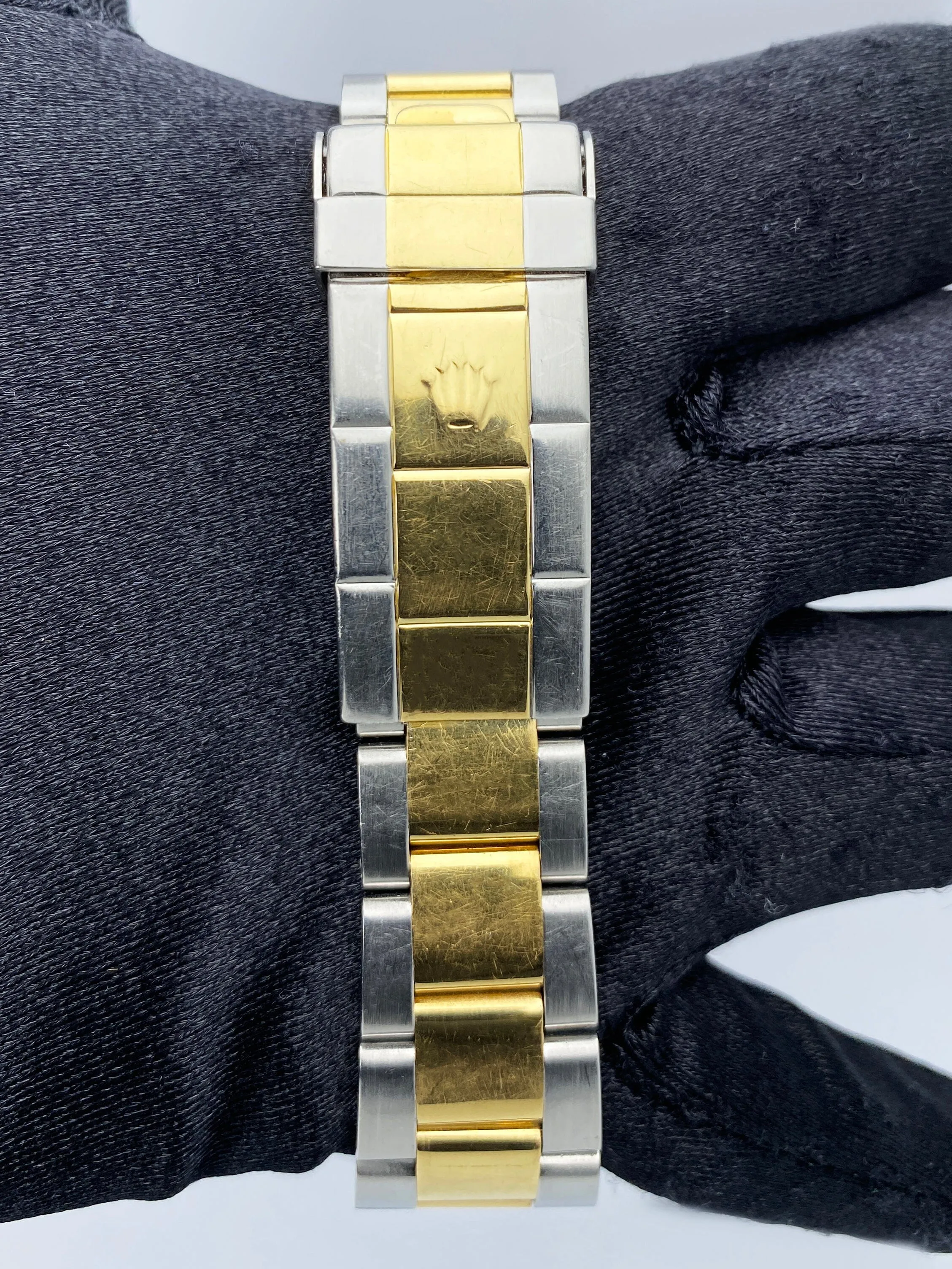 Rolex Submariner Date 16613 Blue Dial Mens Watch Box Papers