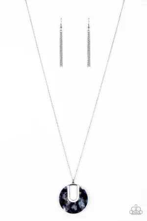 Setting the Fashion Blue Paparazzi Necklace