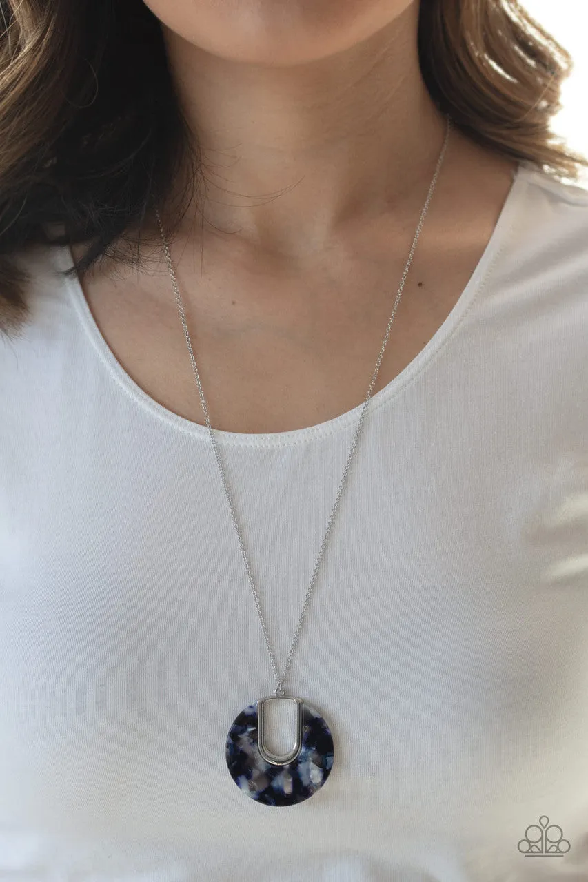 Setting the Fashion Blue Paparazzi Necklace